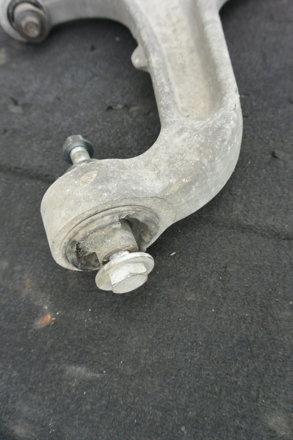 arm left front lower MASERATI QUATTROPORTE VI GHIBLI III