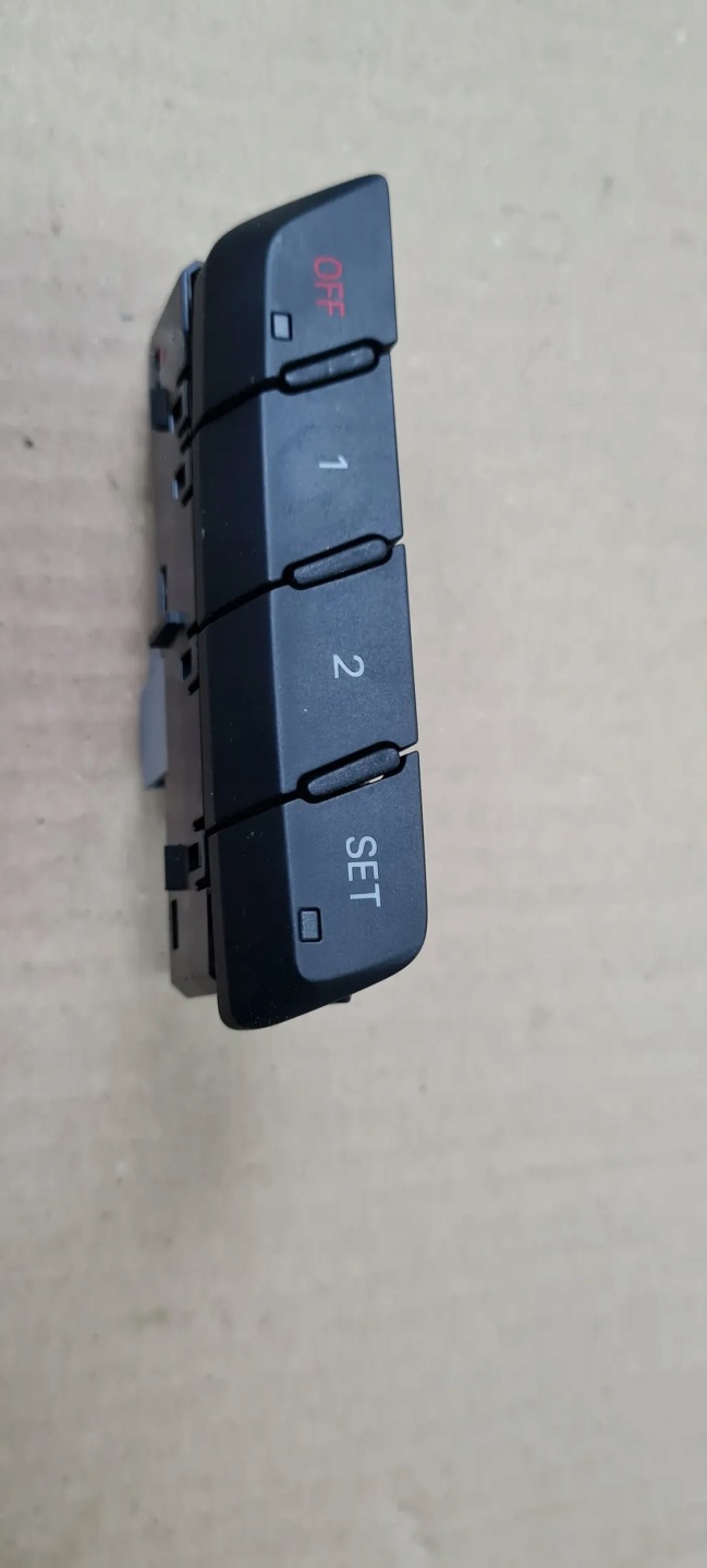 SQ5 8R Q5 button PAMIECI seat 8R0959769A