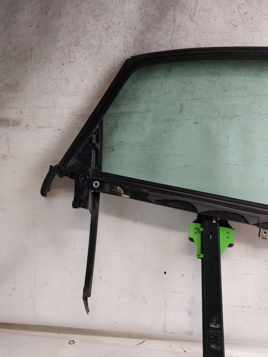 window regulator left rear part AUDI A4 B6 sedan