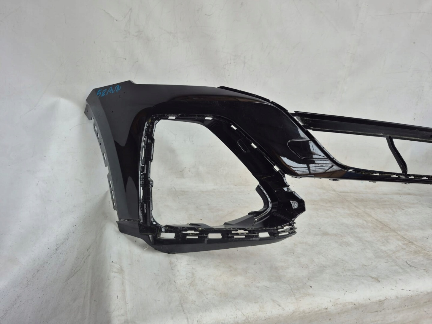 AUDI Q8 4M8 18-23 bumper front front 4M8807437