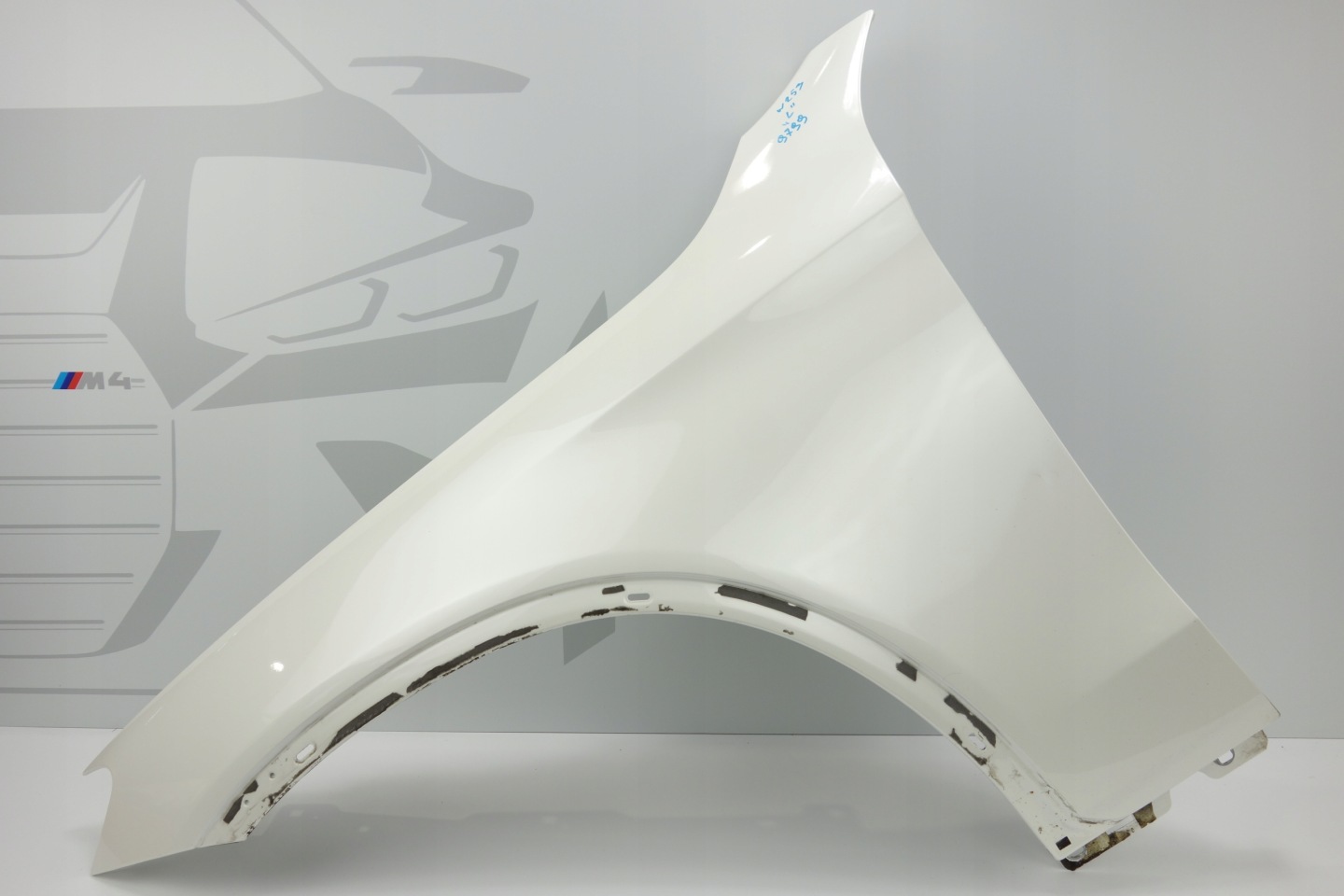 fender left front MERCEDES W253 GLC 799
