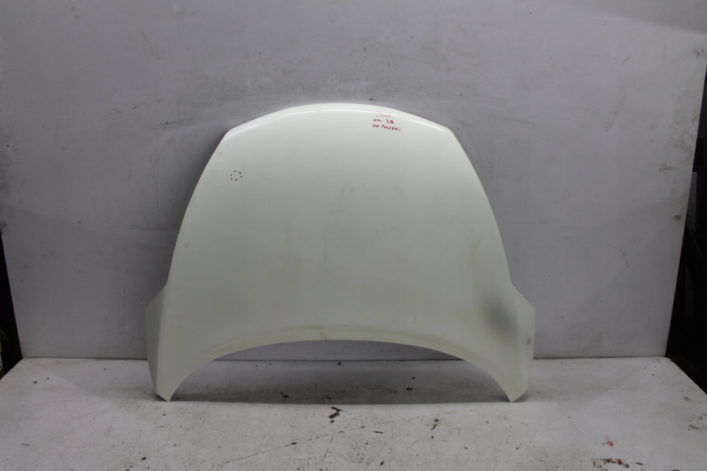 Capot NISSAN JUKE des roues. 326 11-14