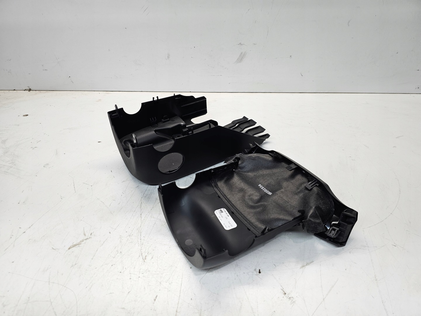 BLENDE ABDECKUNG DER LENKSÄULE DES LENKRADS AUDI A3 8V 8V0953512