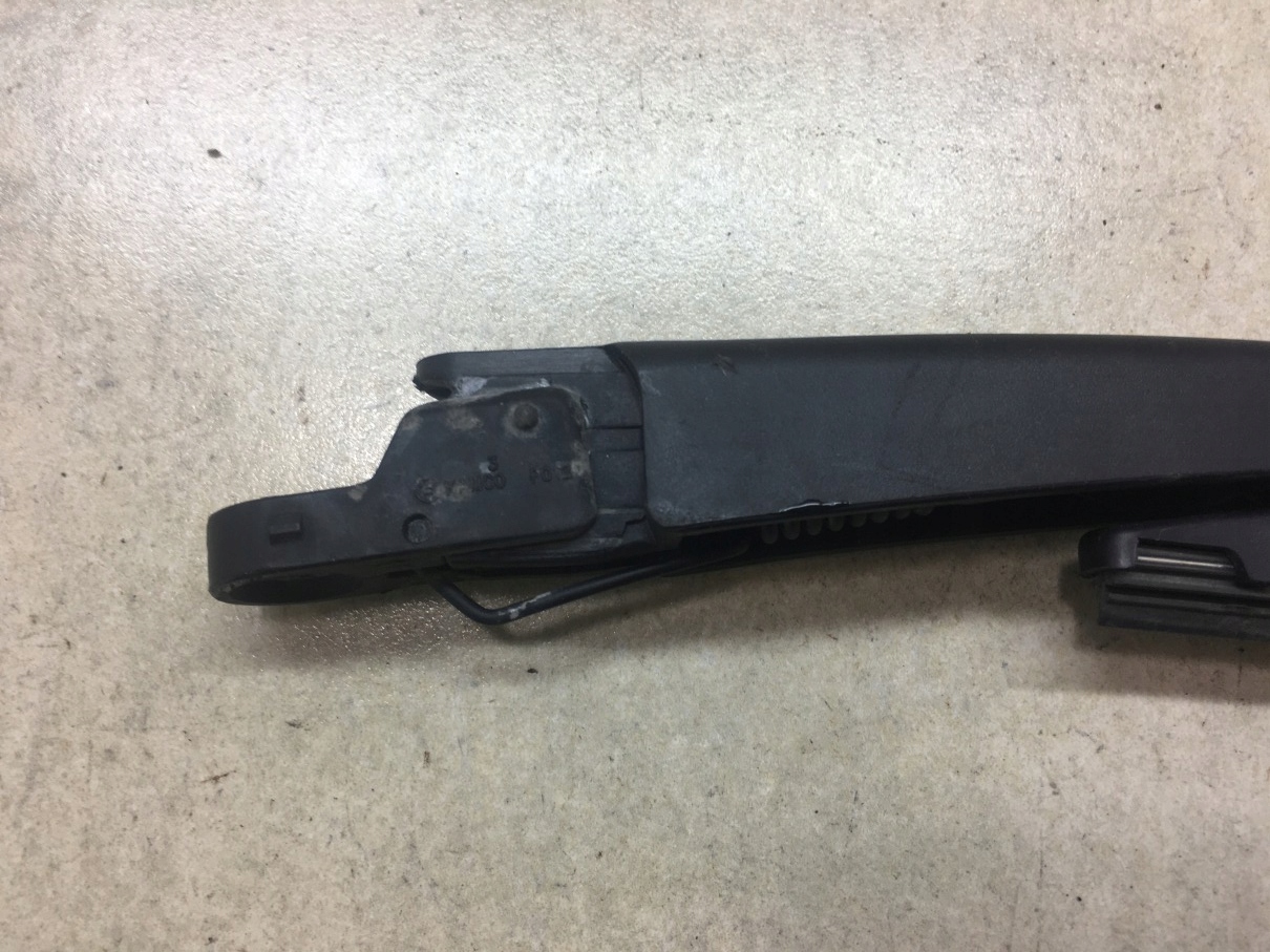 wischerarm heck HYUNDAI I30 und HB