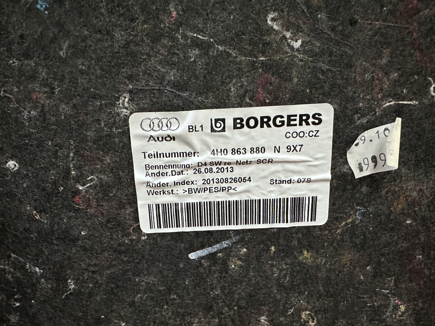 AUDI A8 4H D4 boot upholstery right 4H0863880N