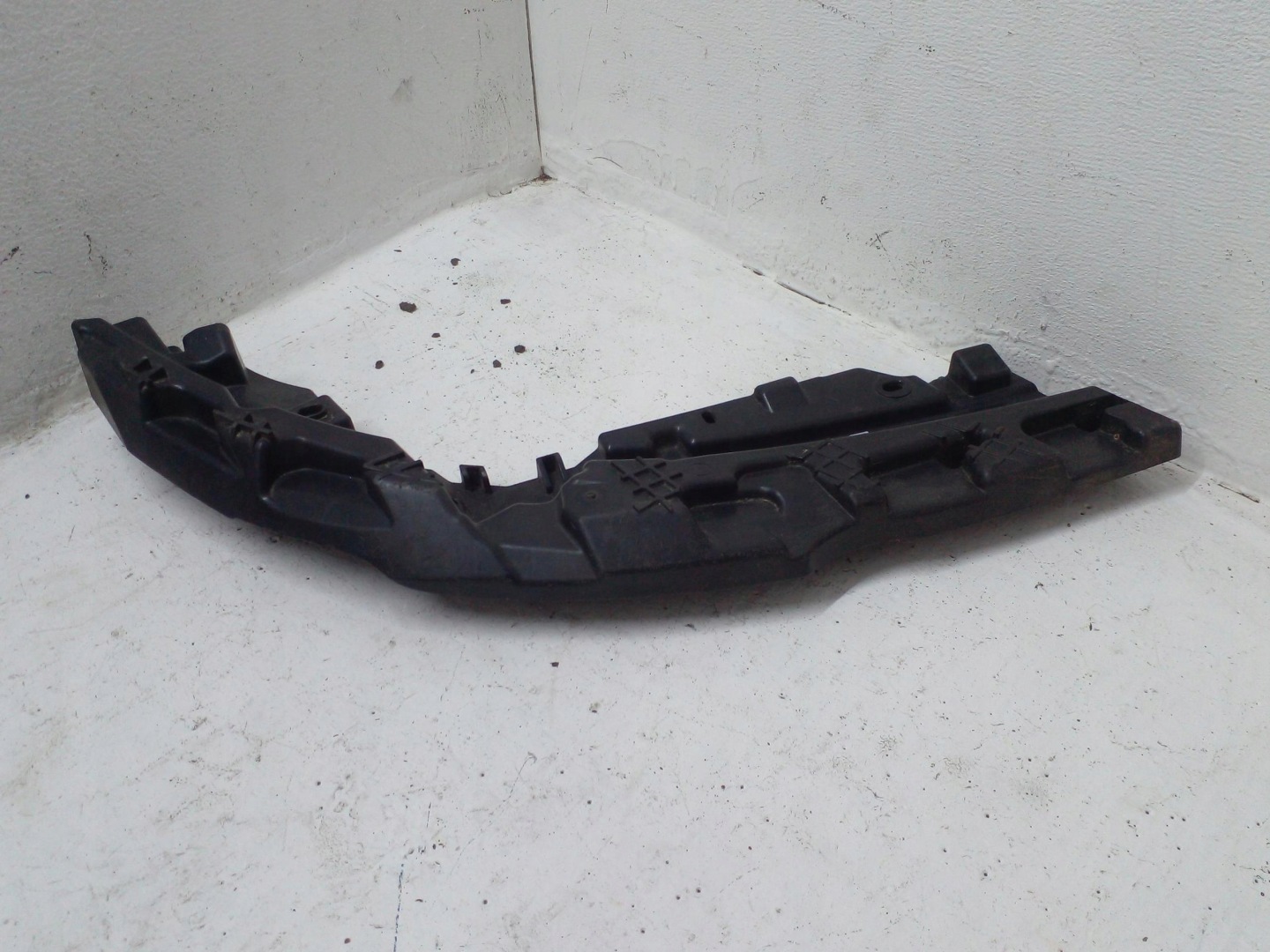 bumper bracket right front RENAULT LAGUNA II 01-07 89032283