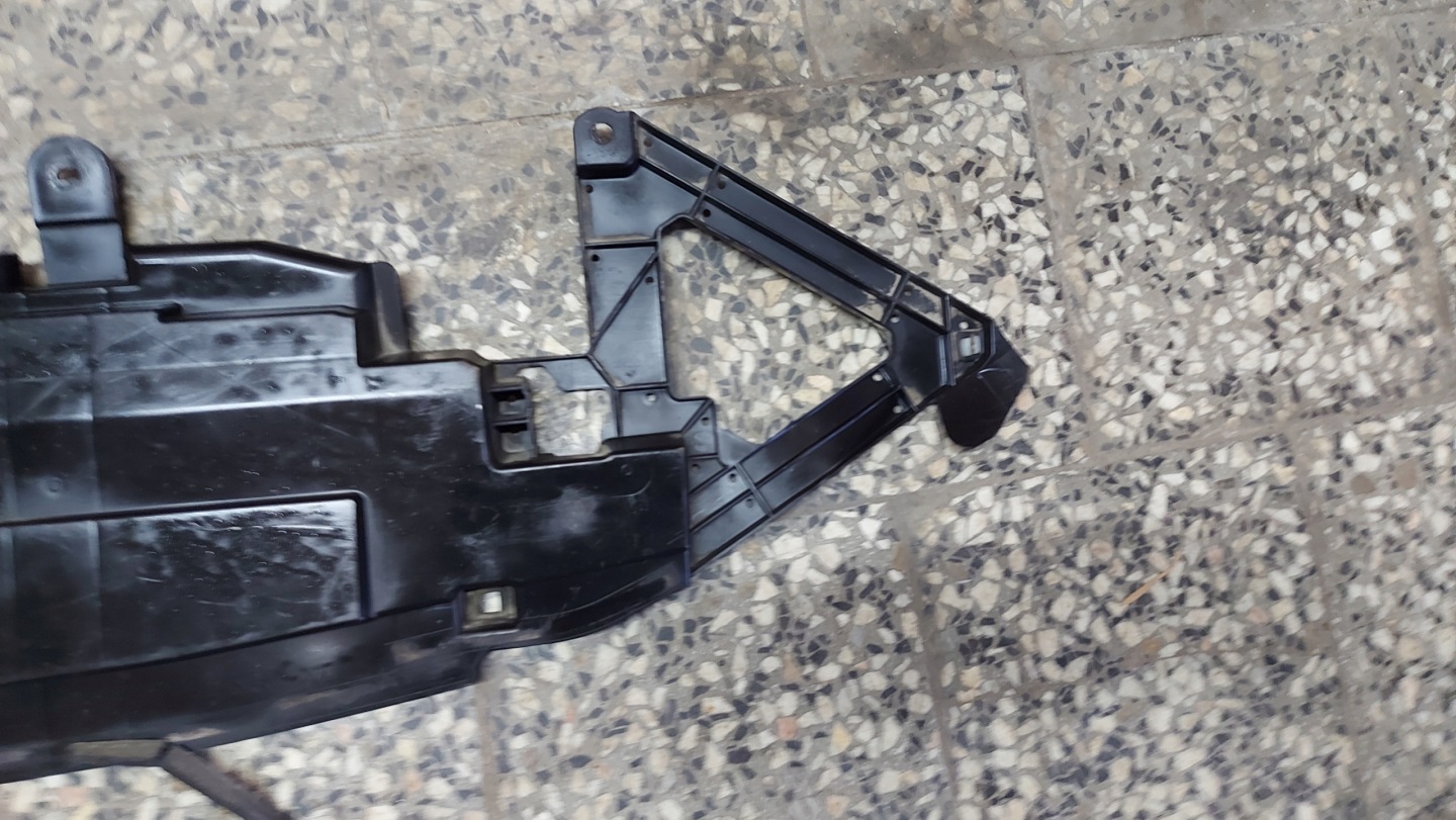 ABSORBER cover below bumper TOYOTA CAMRY VIII 17