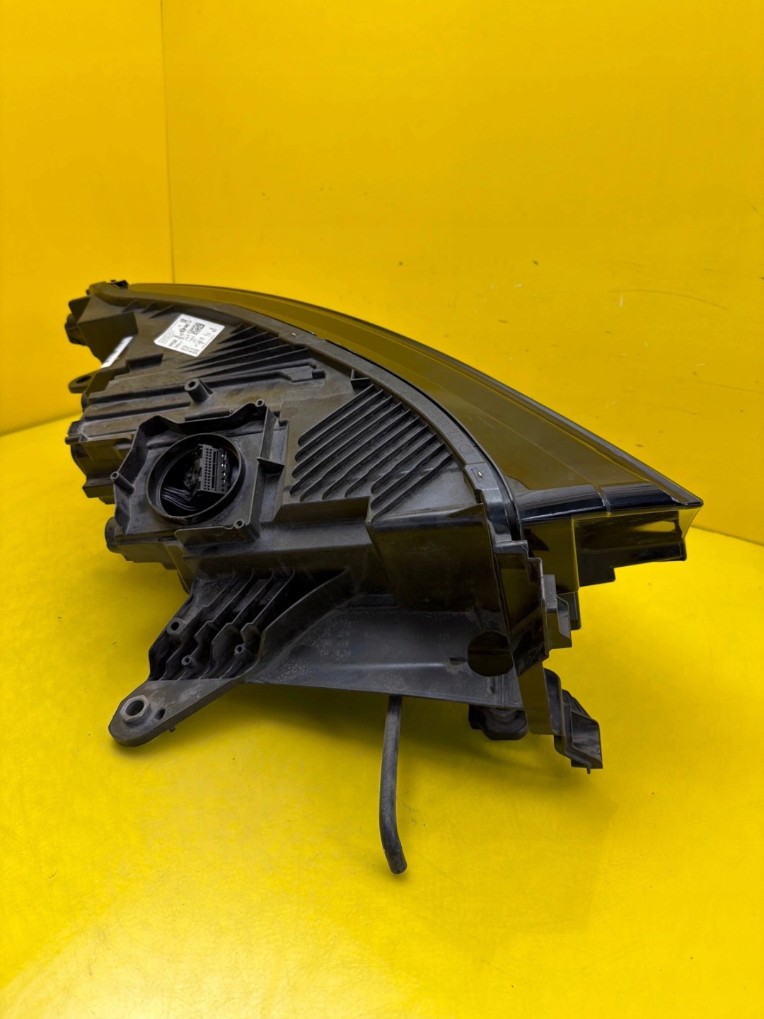light left front Skoda Enyaq IV Led 5LB941015A