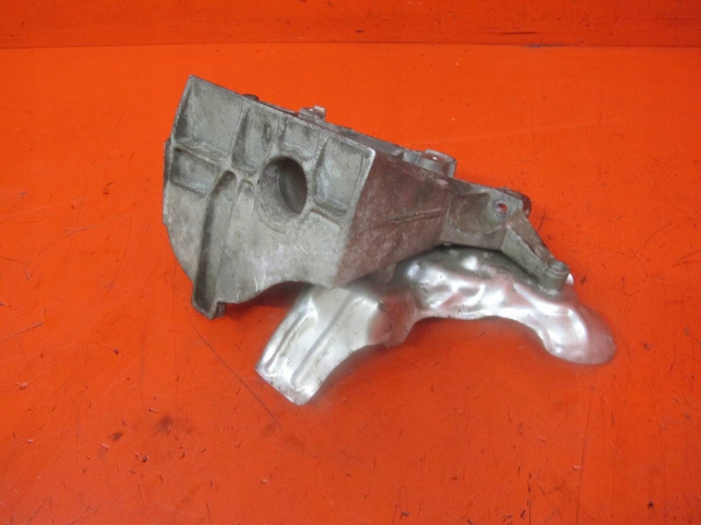 RENAULT TRAFIC II 2.0 DCI M9R630 VIVARO A PRIMASTAR Support Support plaque Moteur