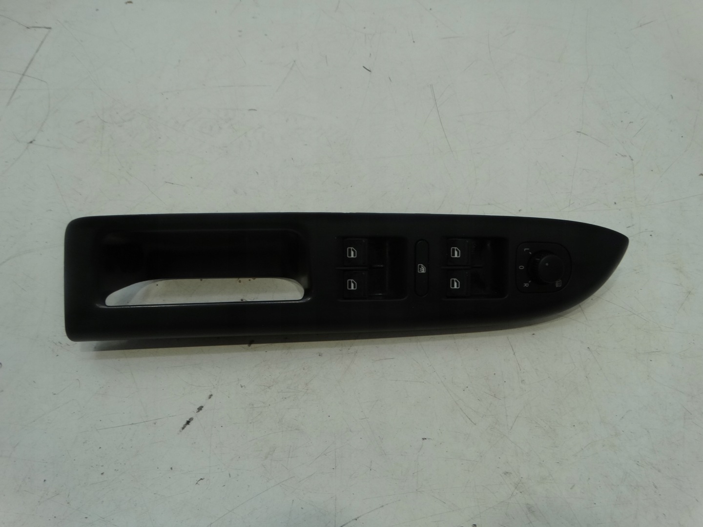 Fensterschalter PANEL links vorne VW GOLF VI PLUS 5M1867371C