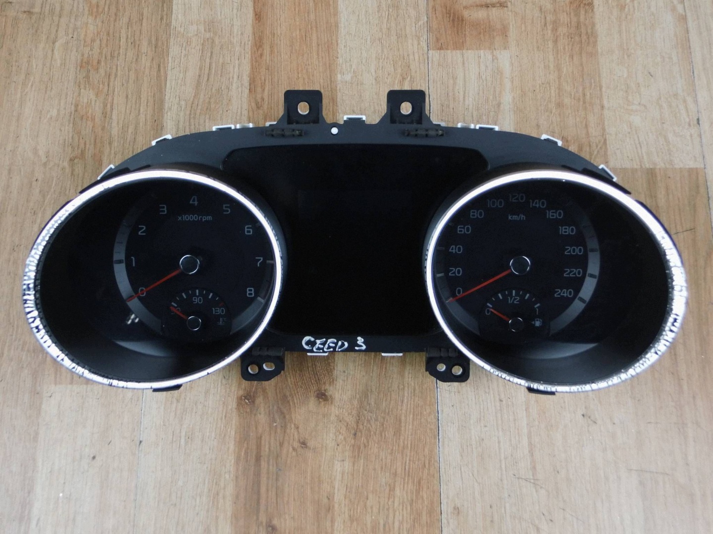 Kia Ceed III GT dials 94003J7420 94003-J7420