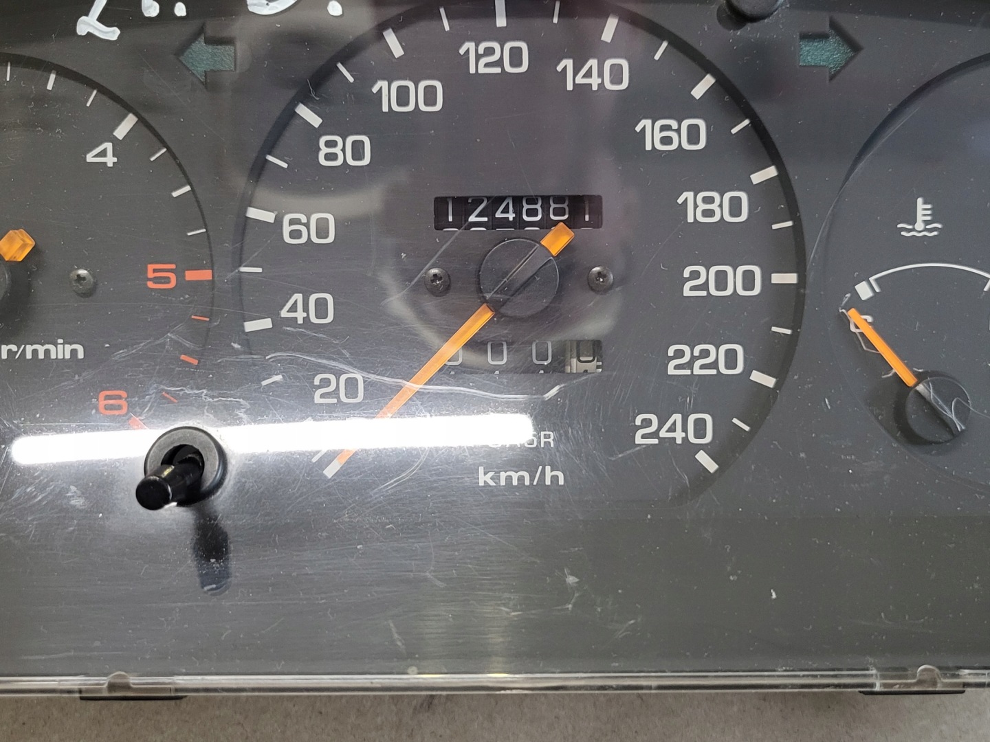 dials clock PREDKOSCIOMIERZ MAZDA 626 2.0 DIESEL OE EUROPA