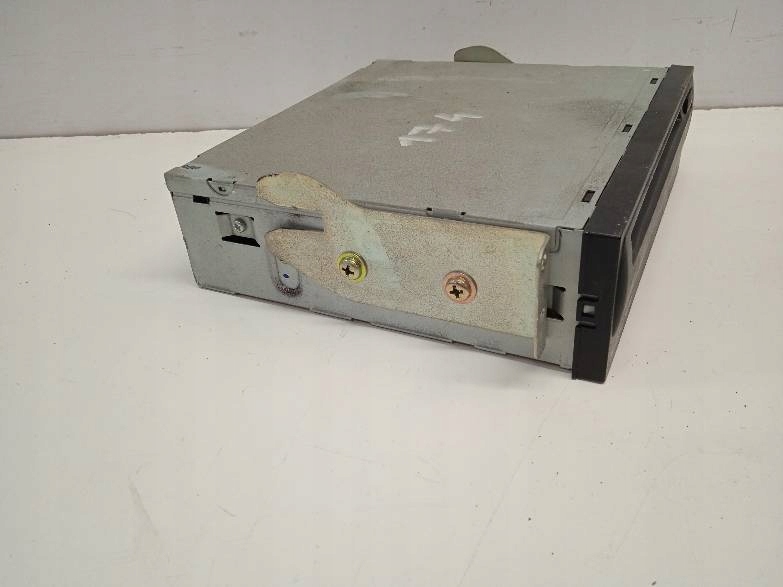 player navigation devices MZ312139 Mitsubishi Space Star and