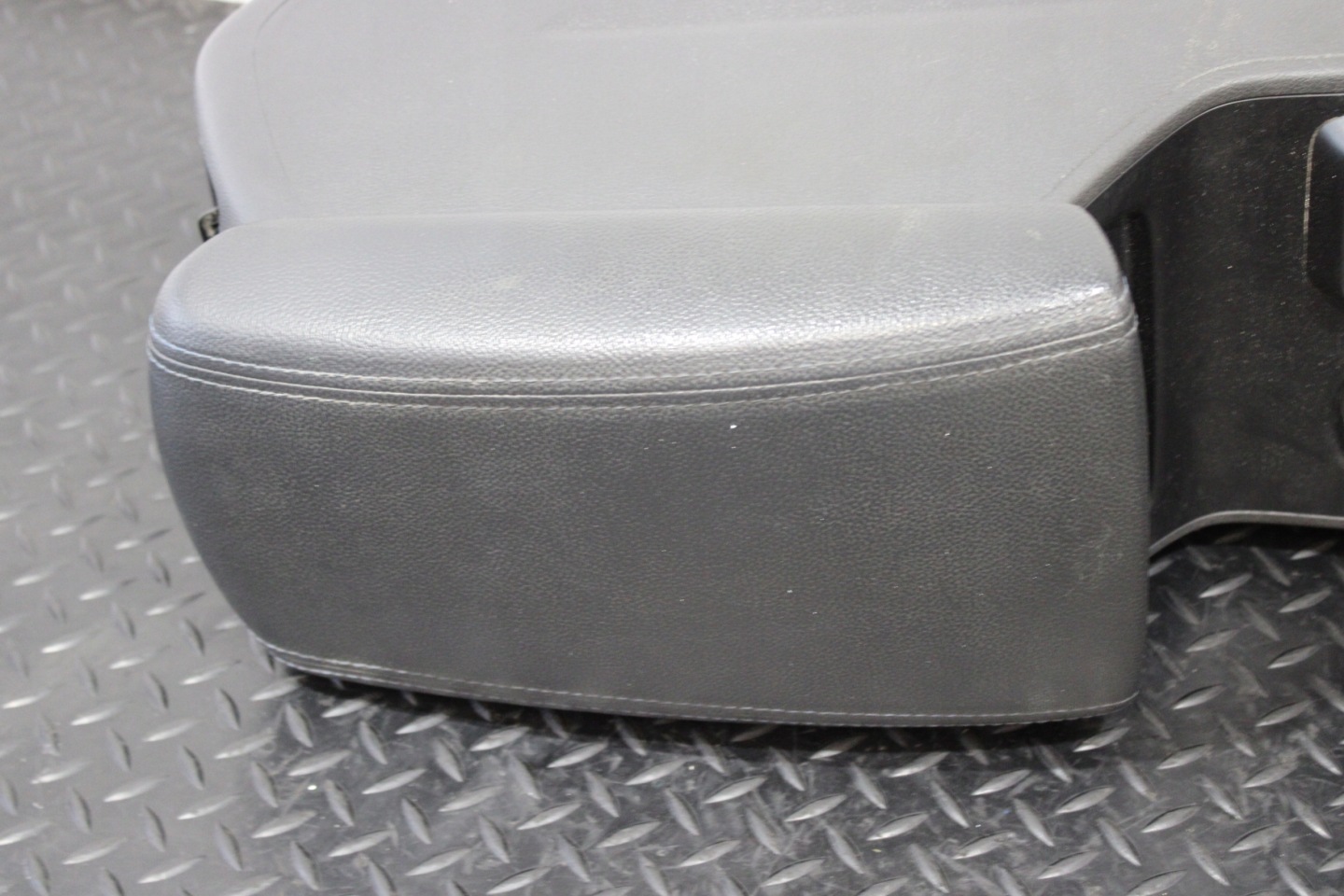 TUNEL central armrest AUTOMAT HYUNDAI TUCSON 3 III