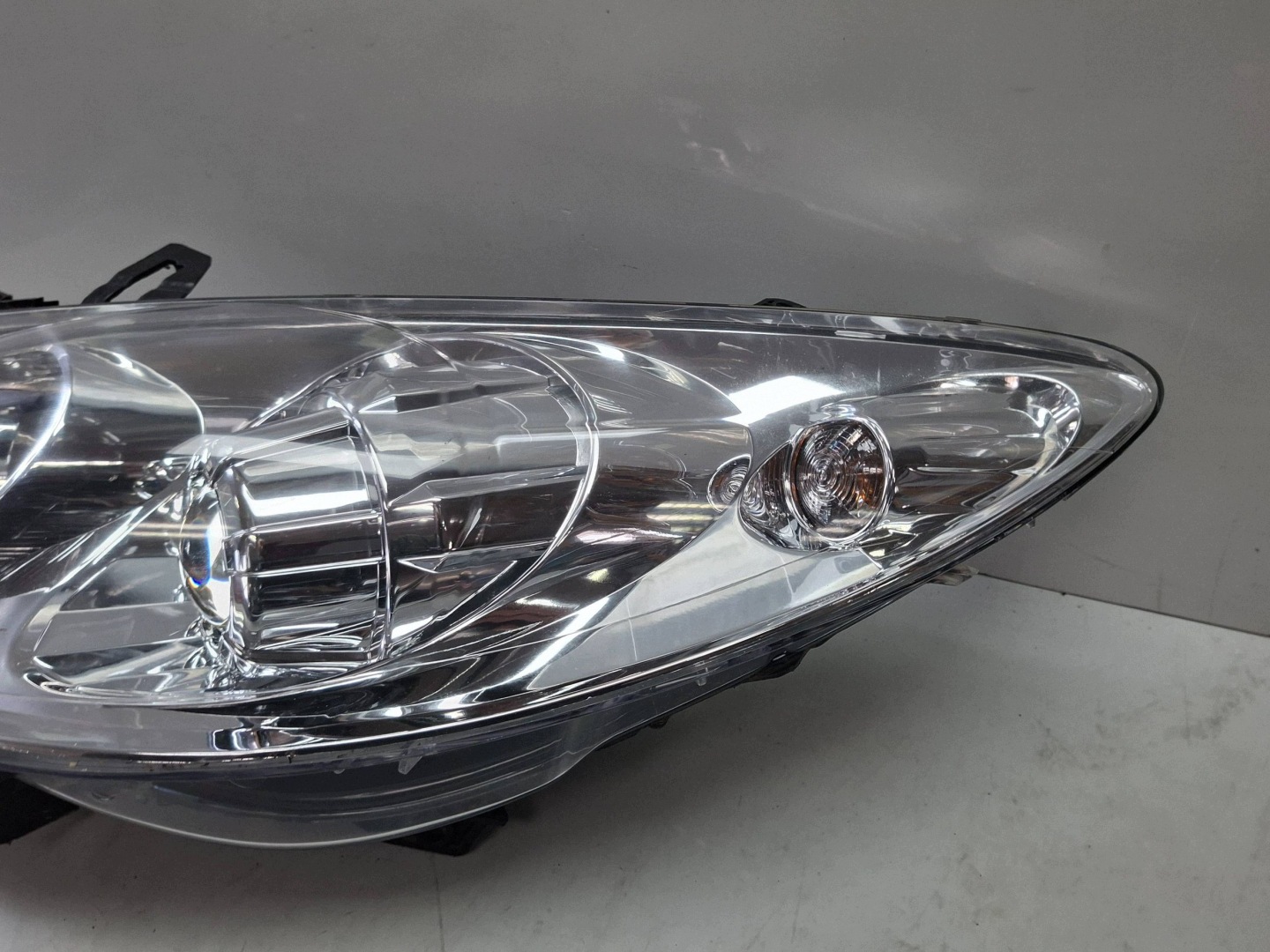 light front left TYC PEUGEOT 307 LIFT 2004