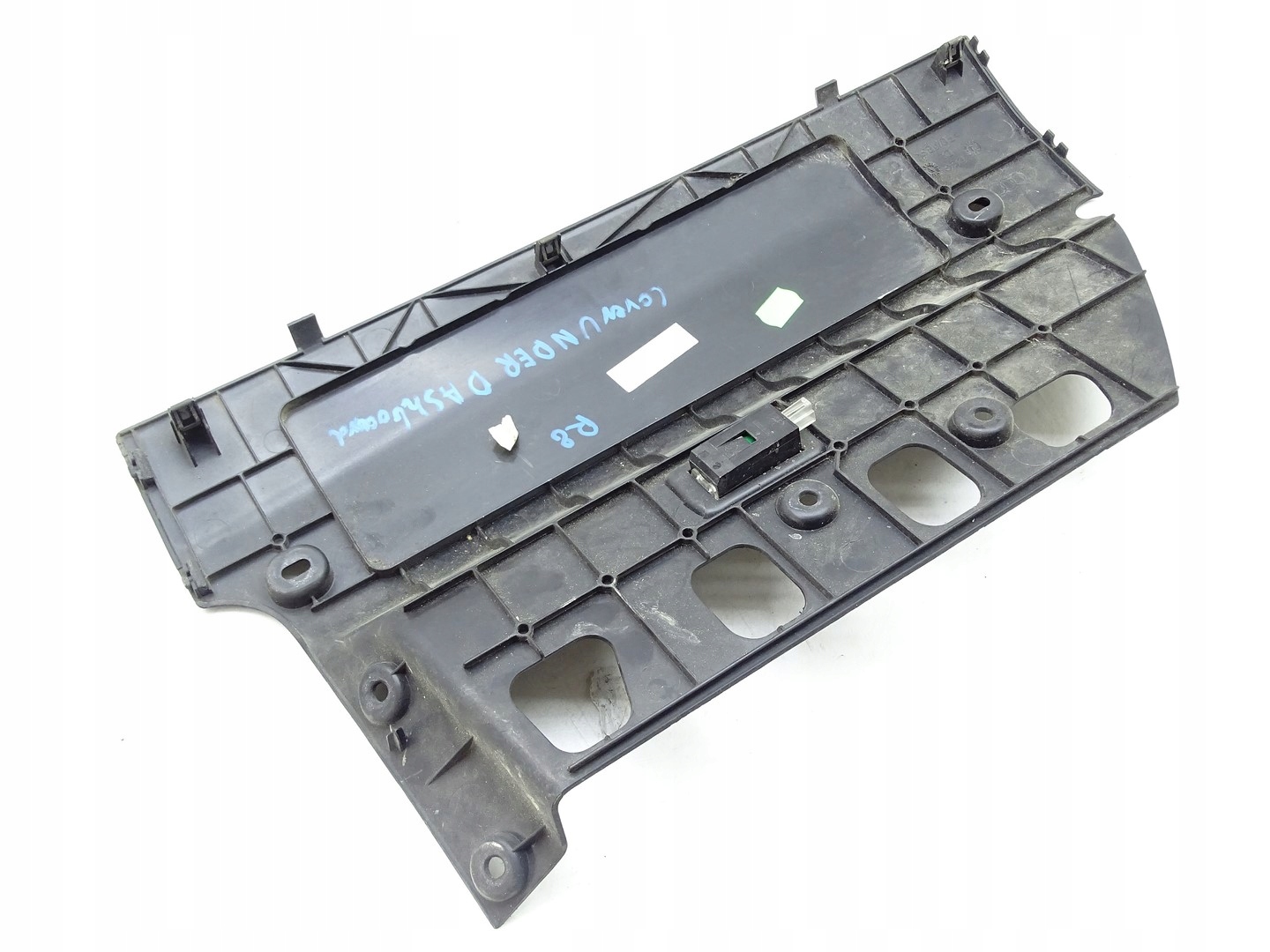 Couverture tablier moteur du tableau de bord Console AUDI R8 420 07- 424858433