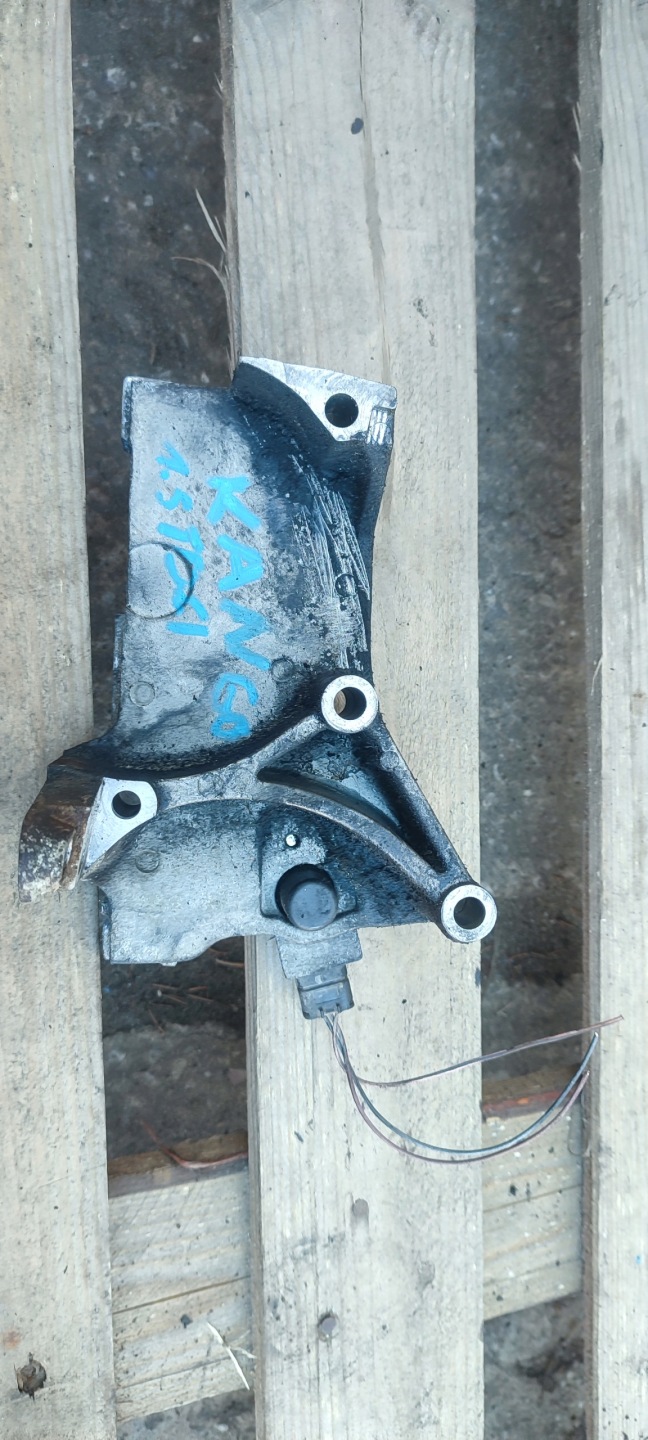 engine mount RENAULT KANGOO and 1.5 DCI 8200101196