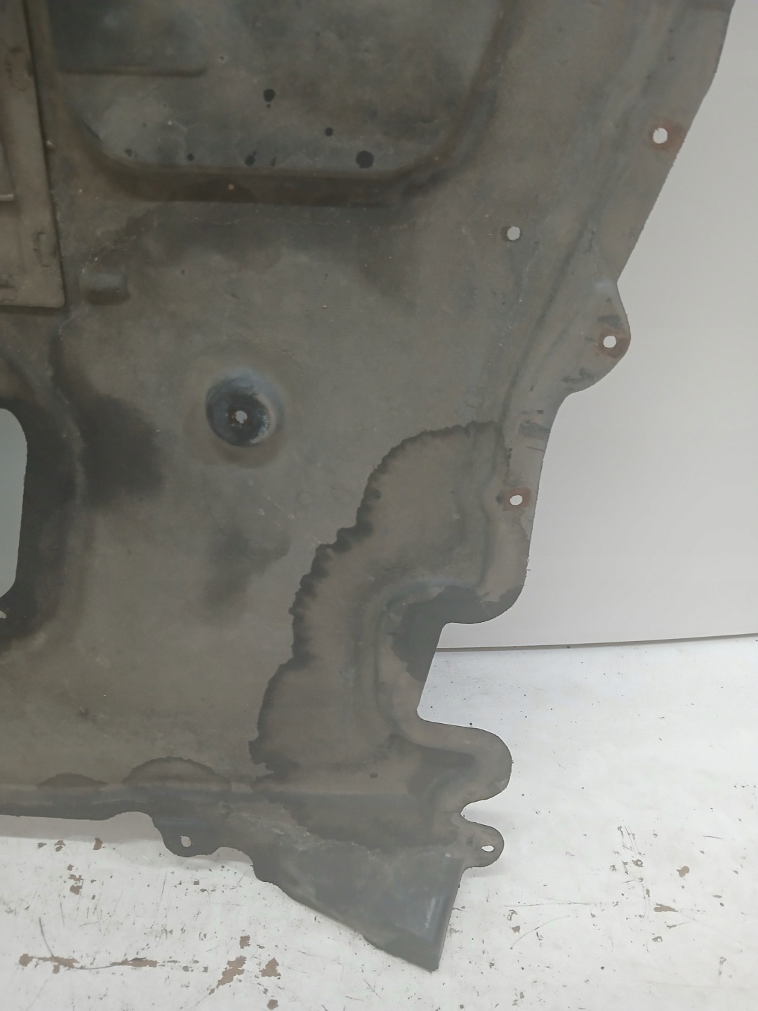 BMW E60 E61 cover below gearbox MANUAL
