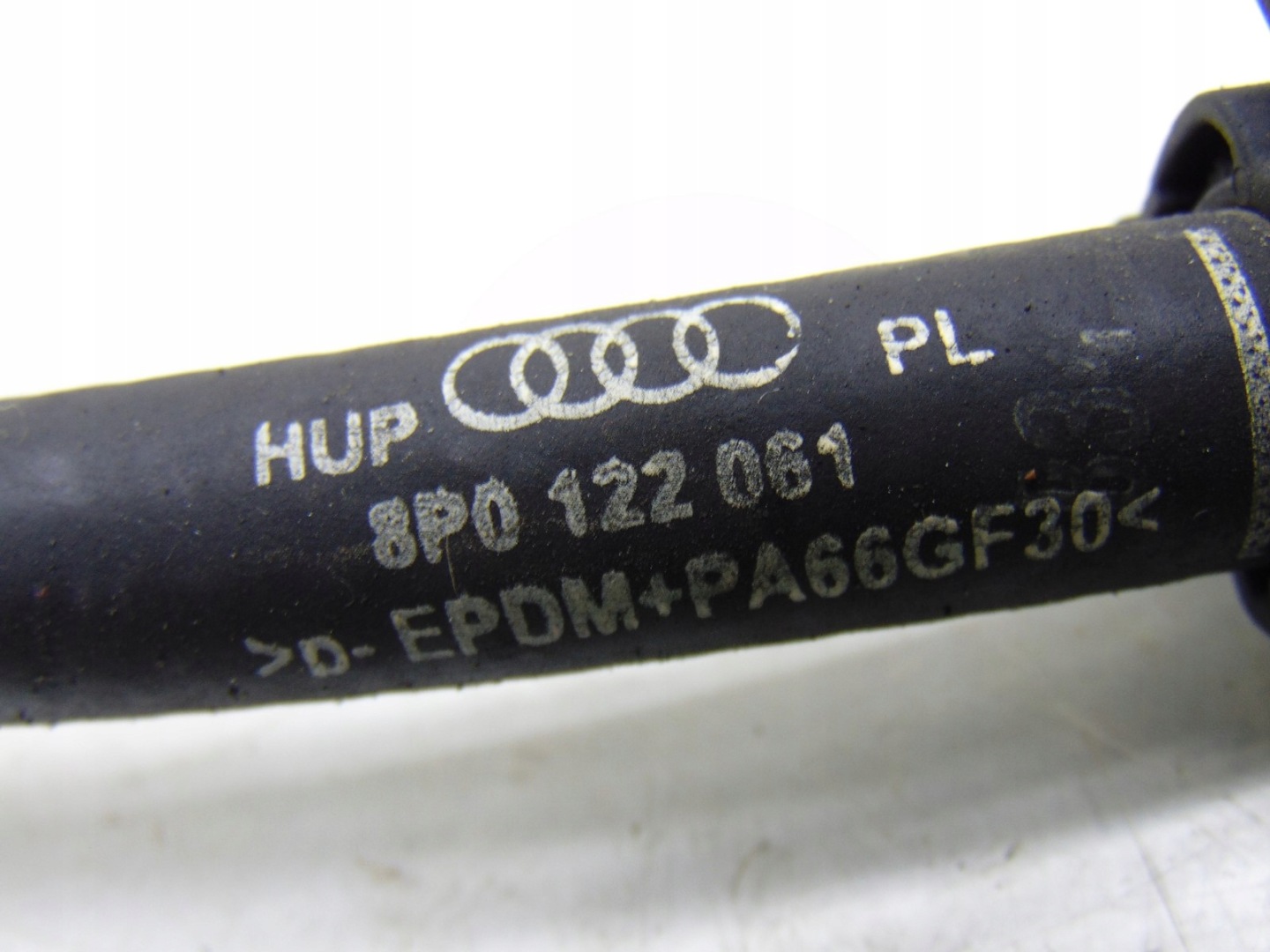 prijenos crijevo vode AUDI RS3 8P 2.5 TFSI 8P0122061