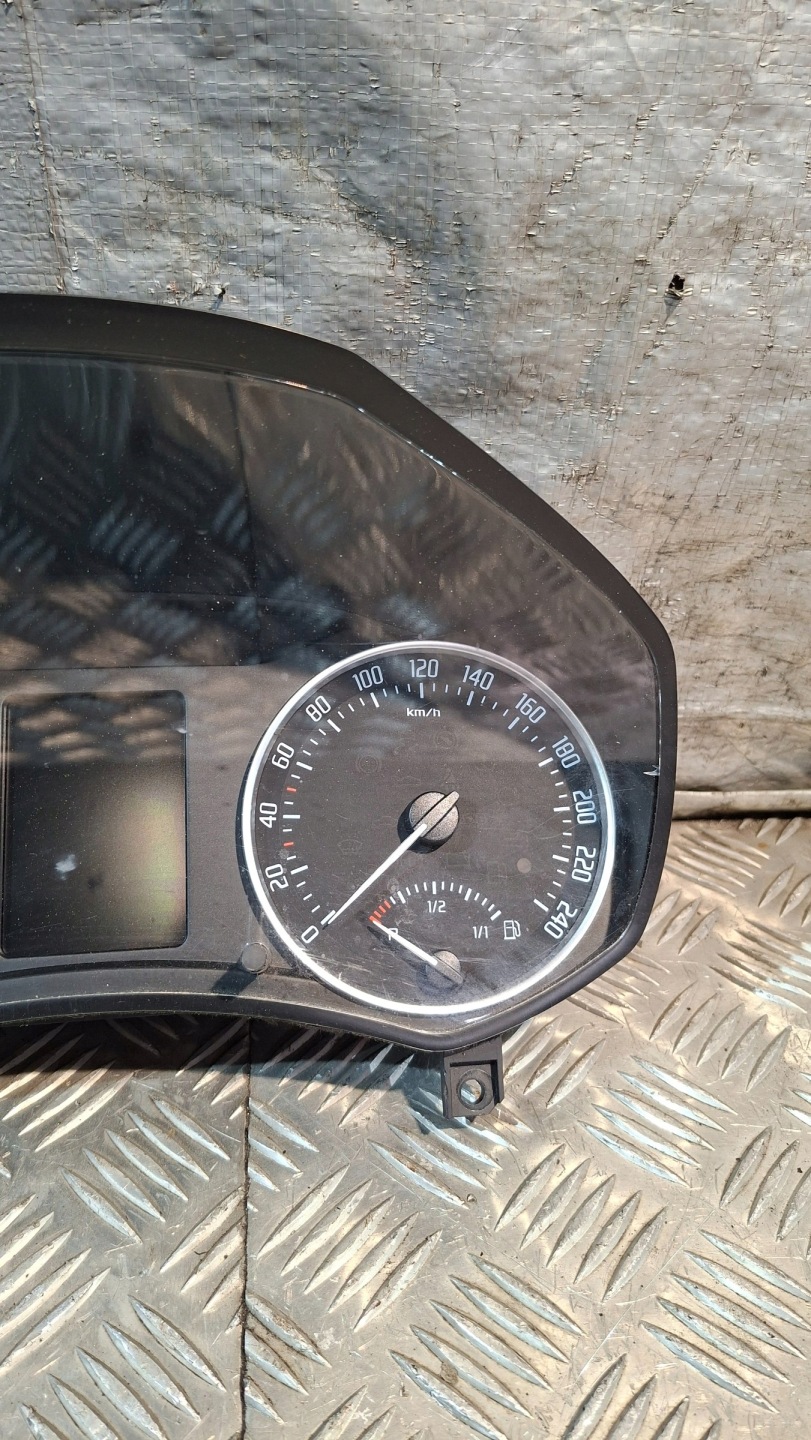 dials SKODA OCTAVIA II 1.6