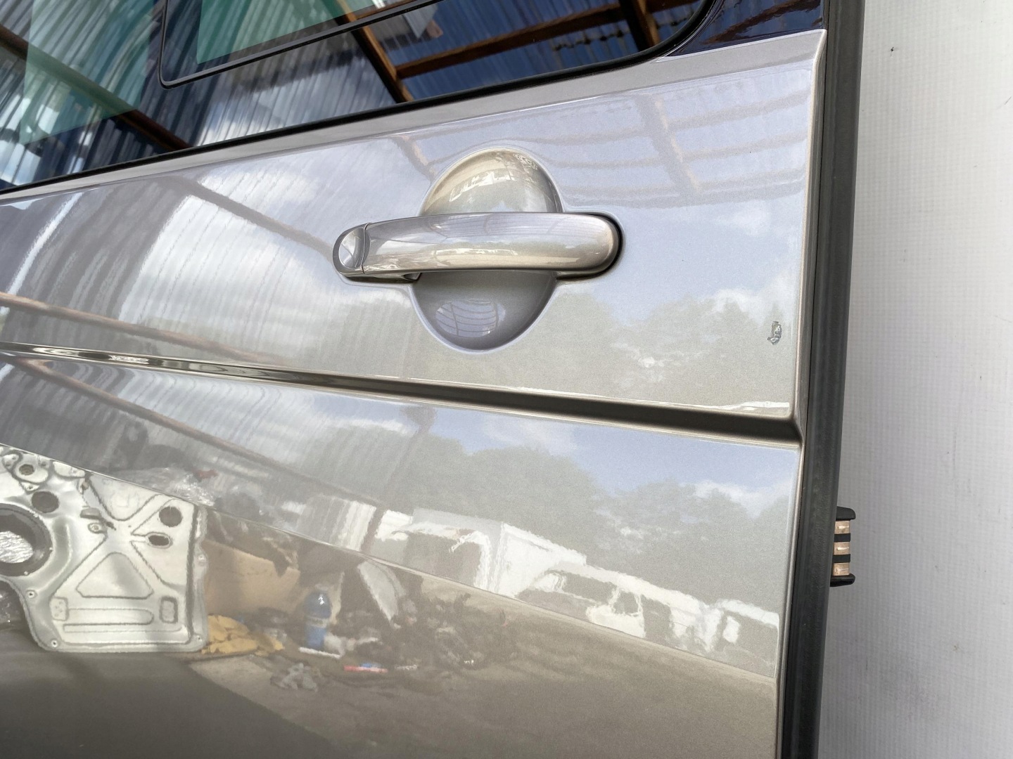 VW T6 MULTIVAN CARAVELLE 15- door SUWANE sliding side right Z window