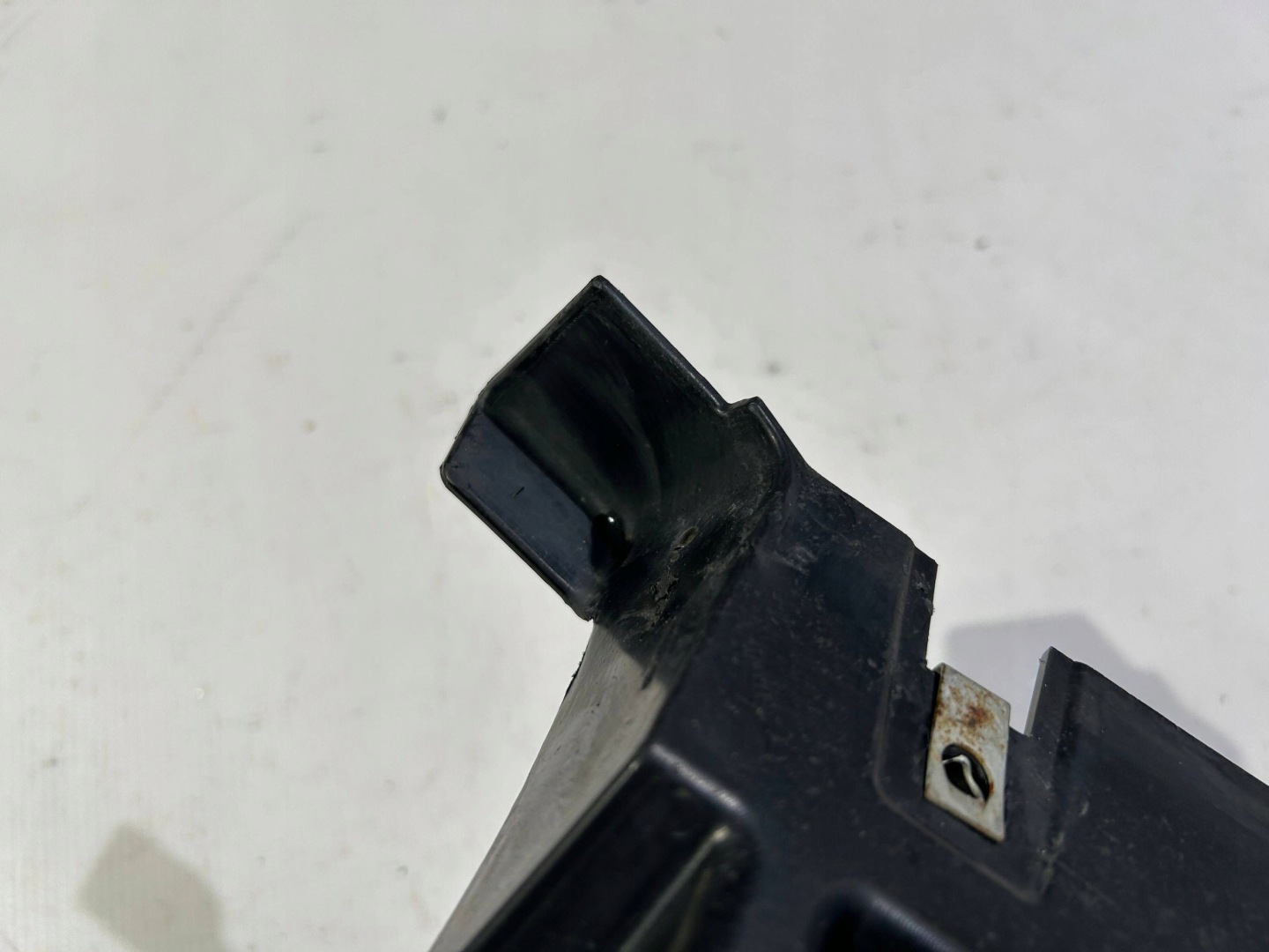 Deflektor Blende Abdeckung luftansaugkanal vorne Ford Explorer V 2011