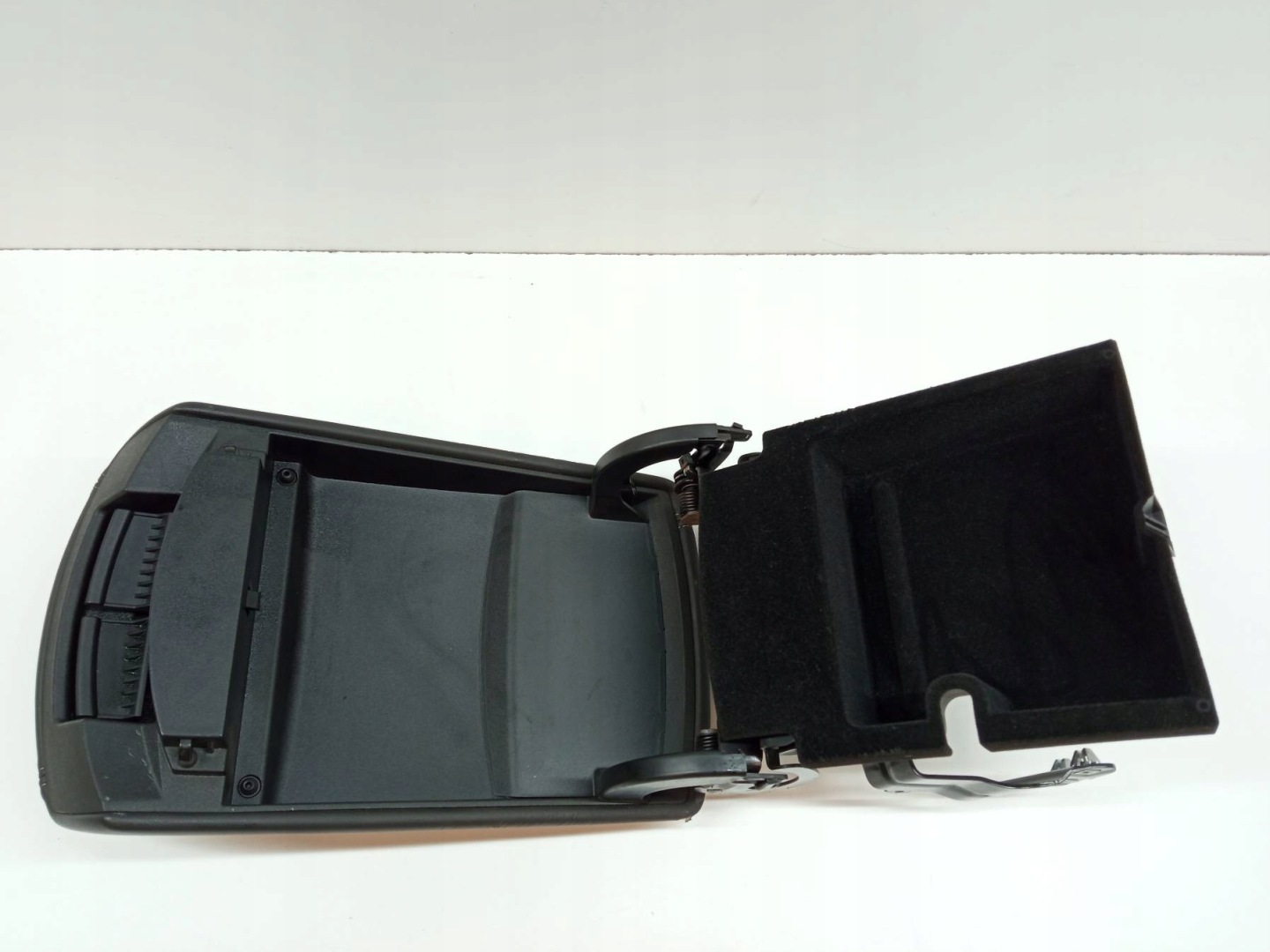 bracciolo TUNELU SRODKOWEGO MK2 EM2BR04604AF Ford S-MAX II (2015-2023)