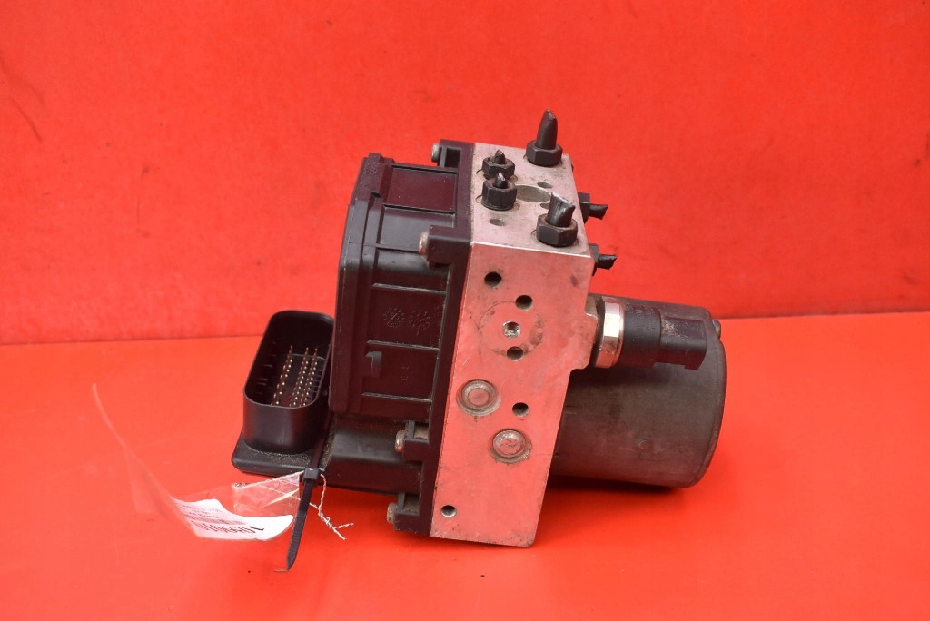pompa ABS 8E0614517 0265225048 AUDI A4 B6 1.9 TDI 130 KM 00-05