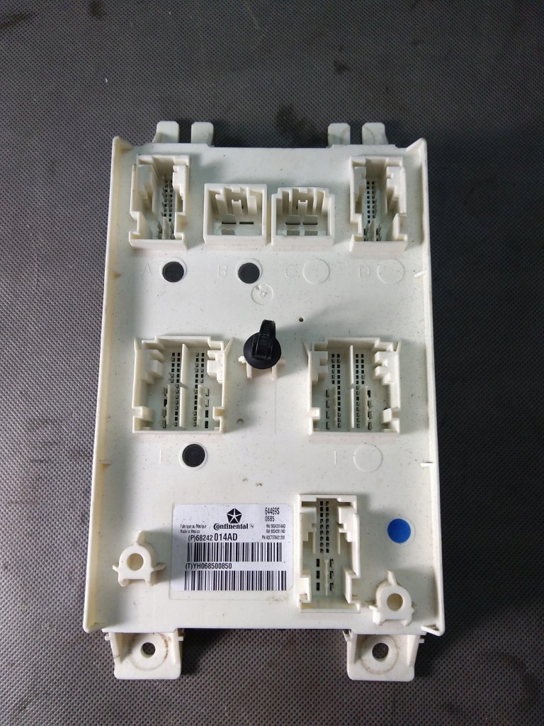 Dodge Charger 2015- lift control unit module BCM