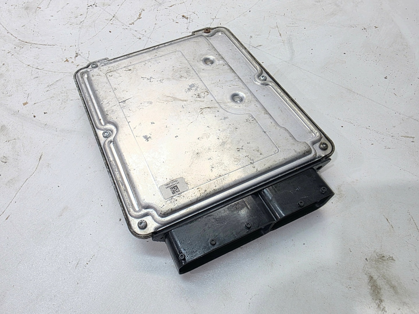 computer control unit of the engine AUDI Q7 4L 3.0 TDI 04L910401G 4L0907401A