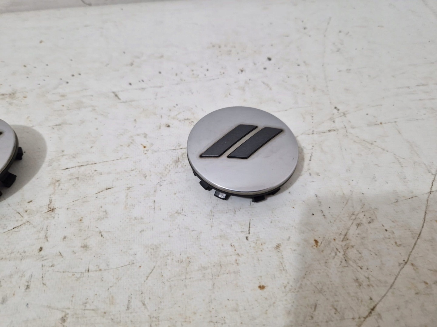 DODGE CHARGER CHALLENGER 2019- cap discs MOPAR 63 MM 6CZ27TRMAA