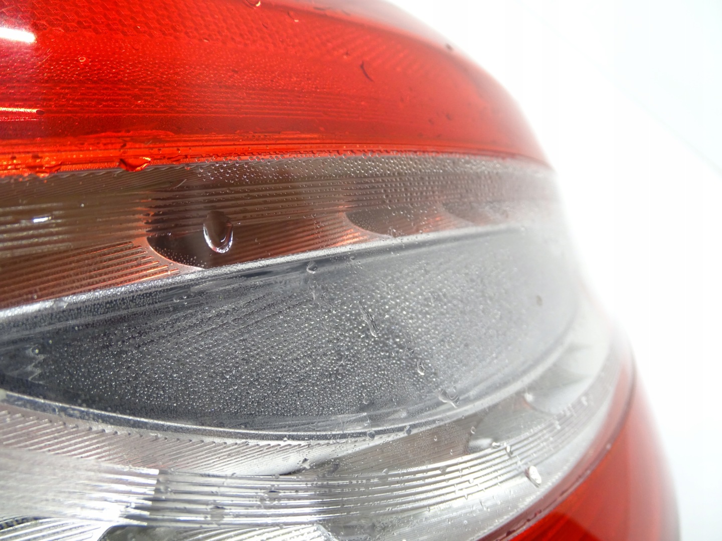 light left rear part sedan MERCEDES CLS 250 A2189060158