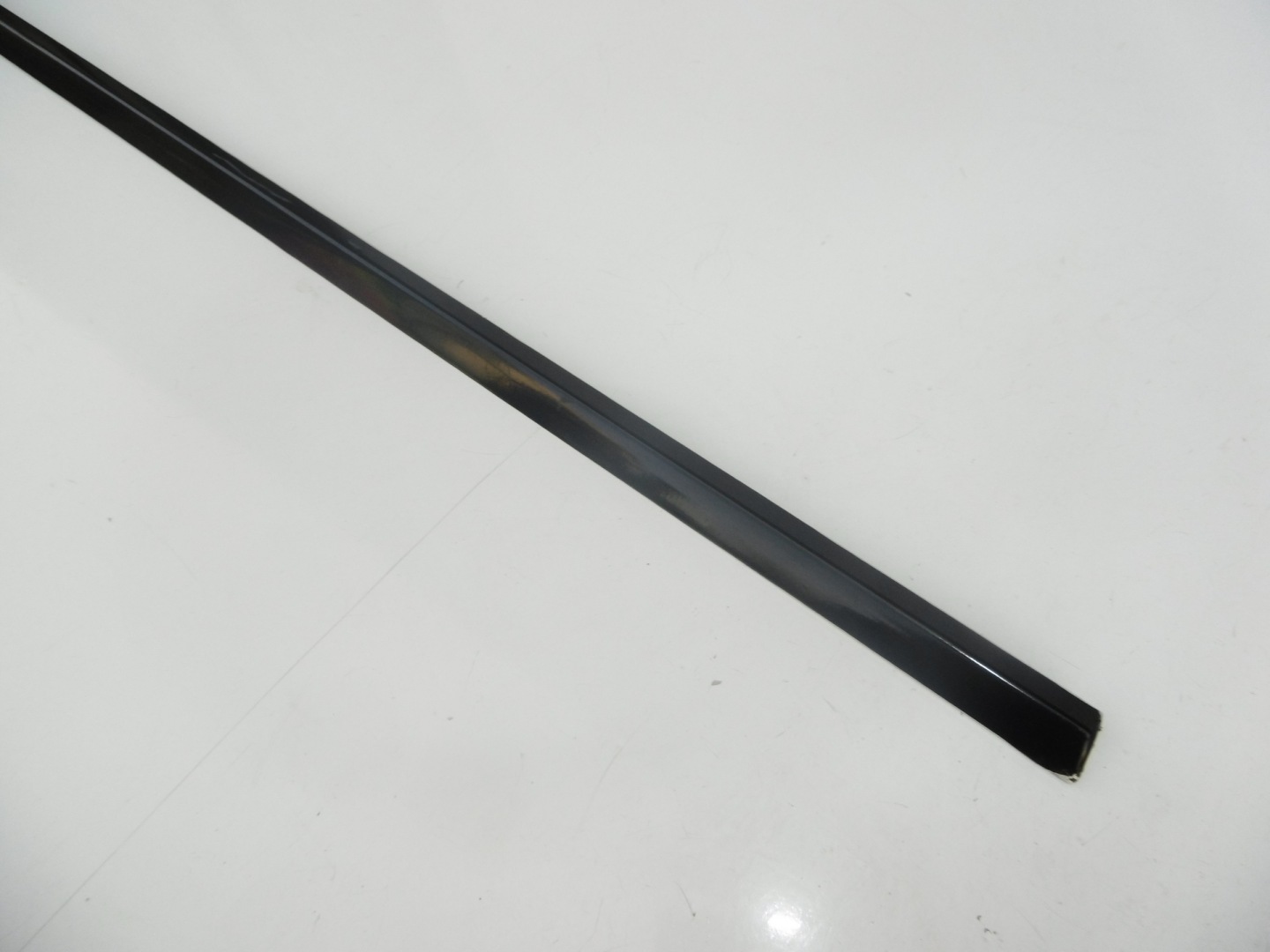 moulding dust left rear part PORSCHE CAYENNE 7L