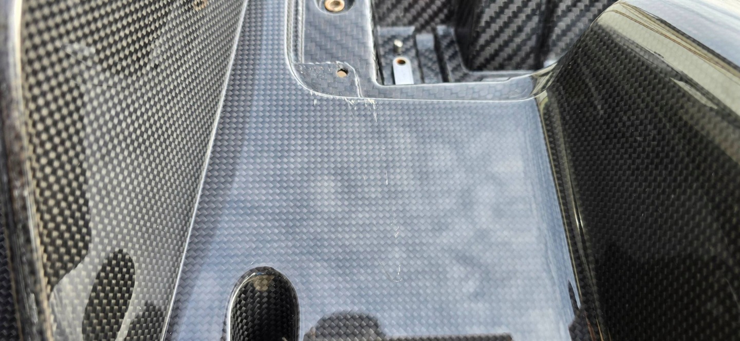 Ferrari 488 GTB abdeckung unter Stoßstange hinten Carbon Blende Abdeckung