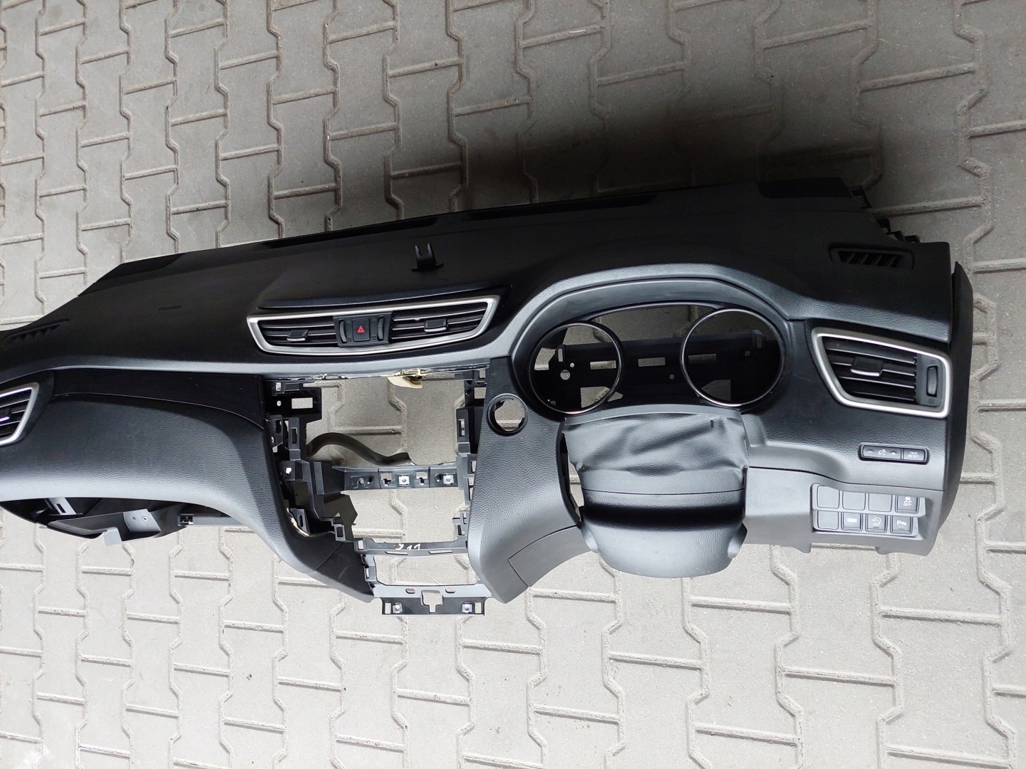 dashboard cockpit console DASHBOARD ANGLIK UK NISSAN QASHQAI II 2 J11