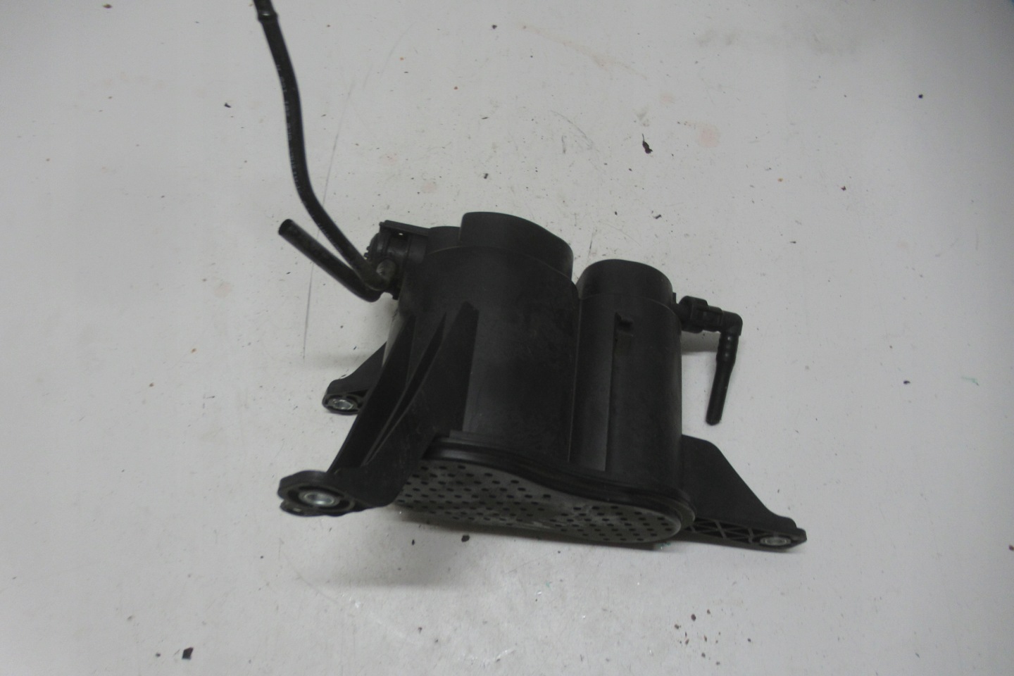 AUDI A4 B8 FL 2.0 TFSI 14R carbon filter 8K0201799G