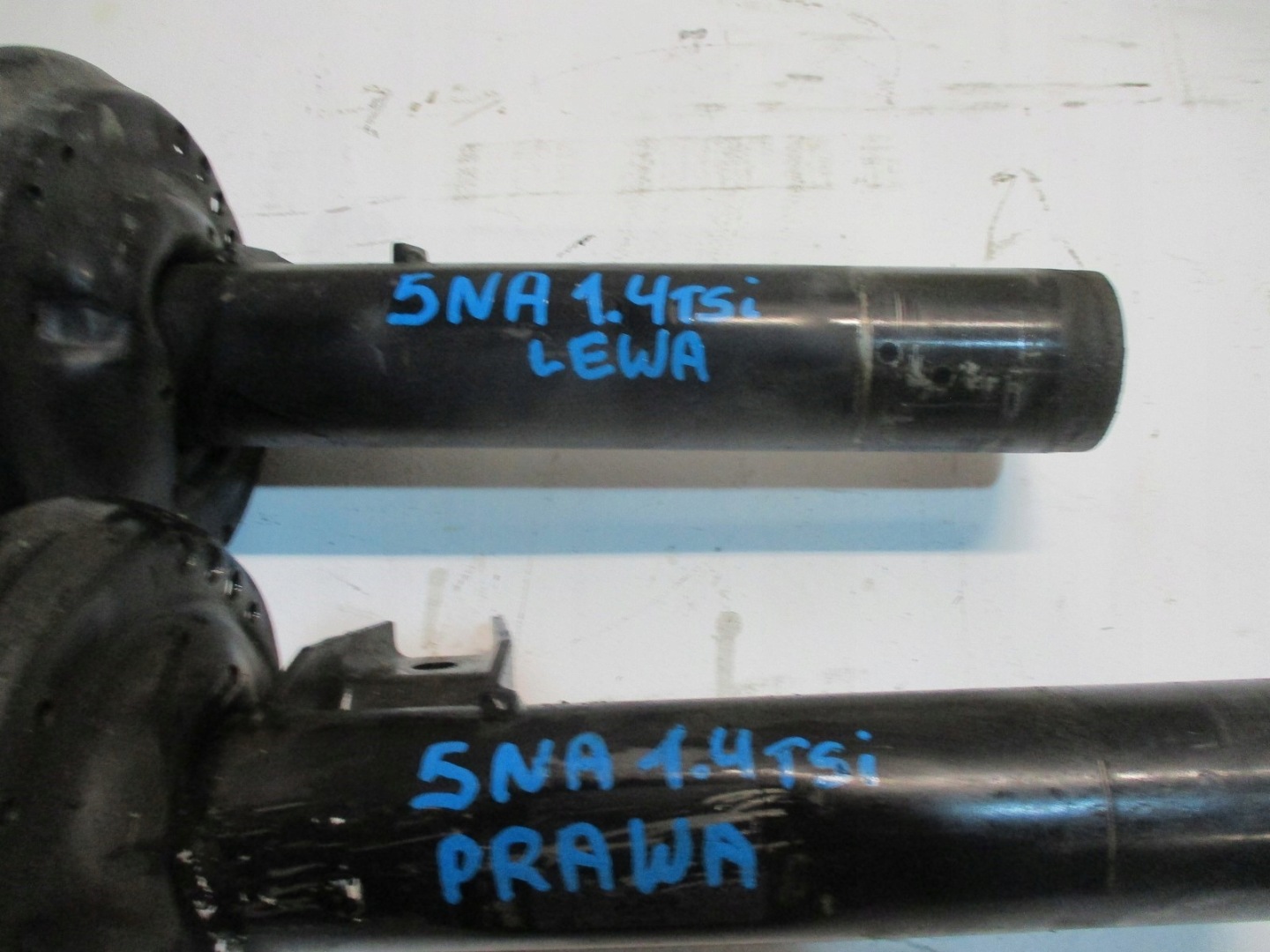 AMOR shock absorber VW TIGUAN II 5NA 1,4TSI front left