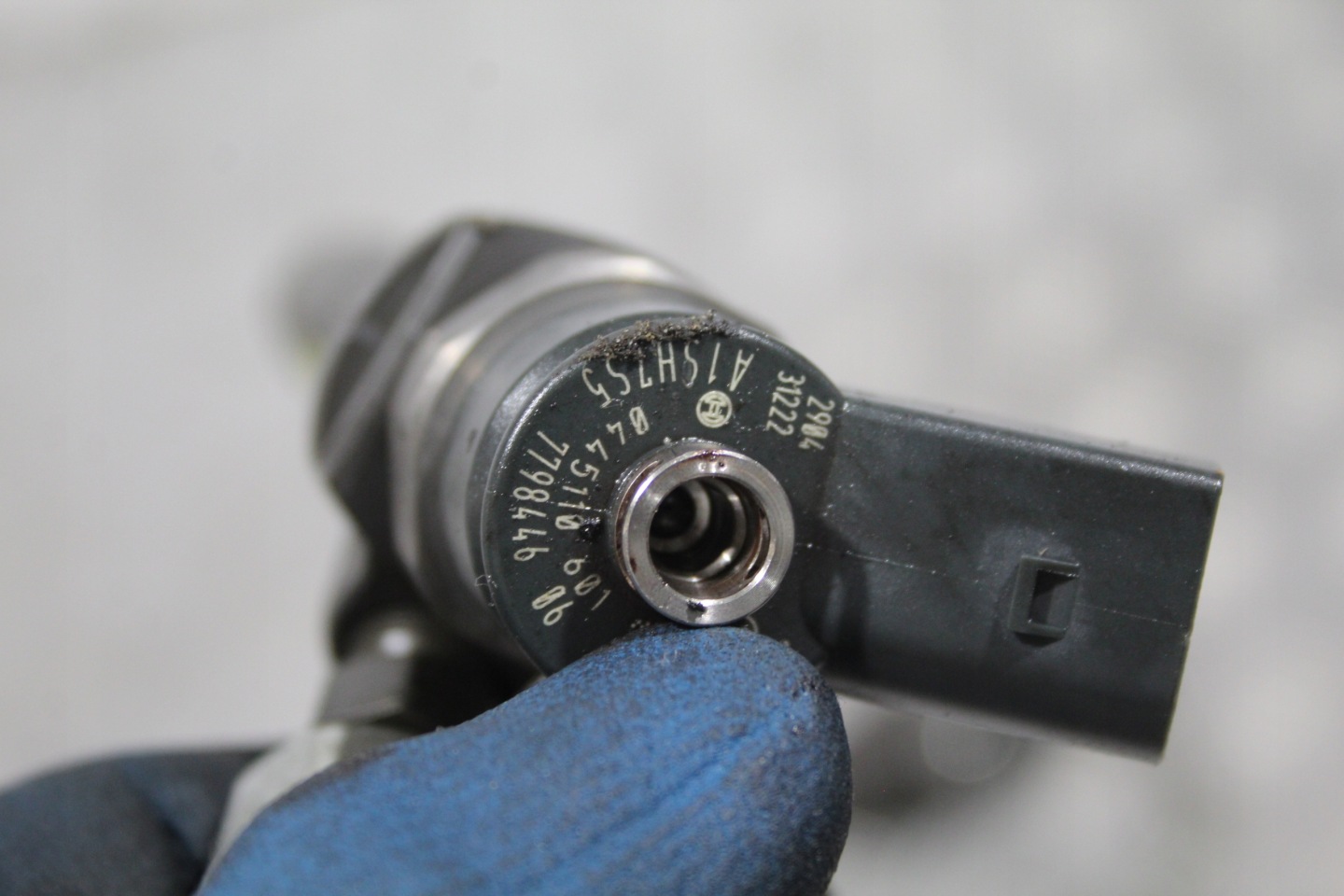 injector nozzle BMW 3 F30 N47 2,0 D 7798446