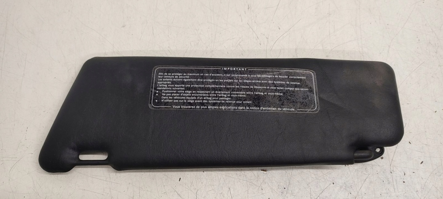visor przeciwsloneczny right Mercedes W124 2,2b