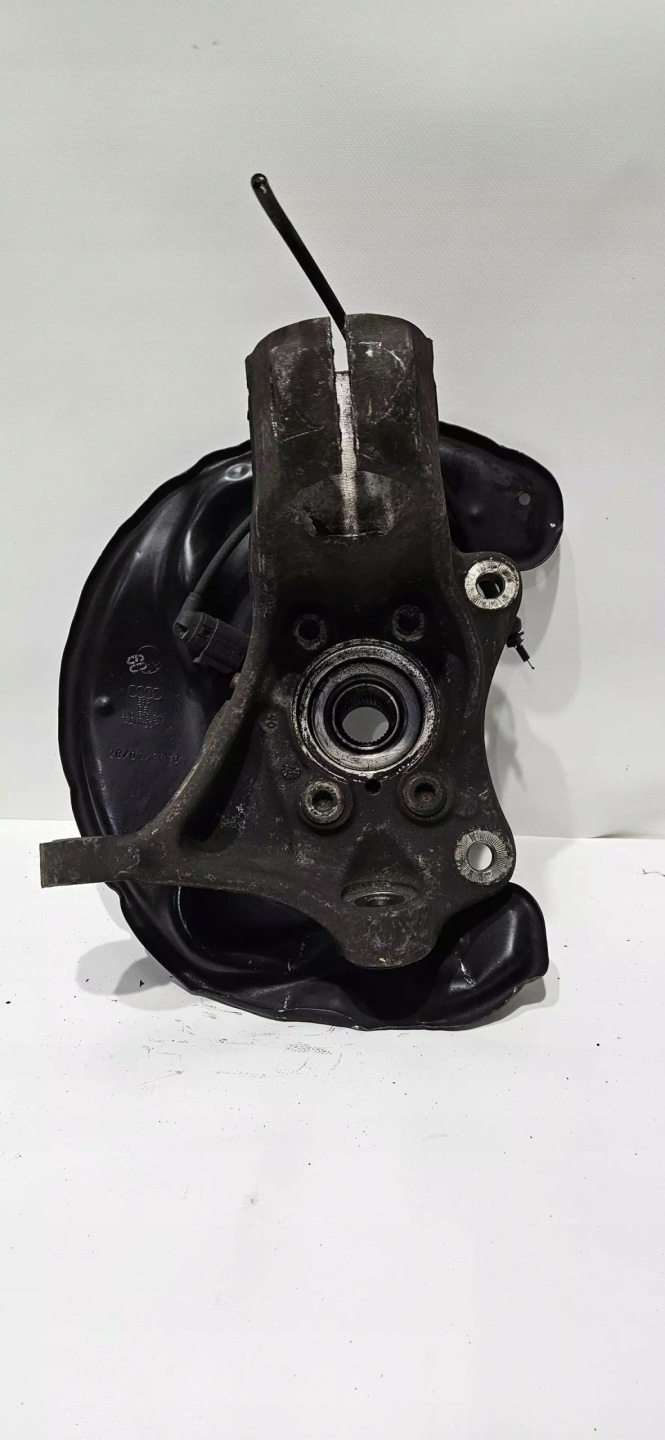 otoč čepu levý předek AUDI TT II 8J 06-14
