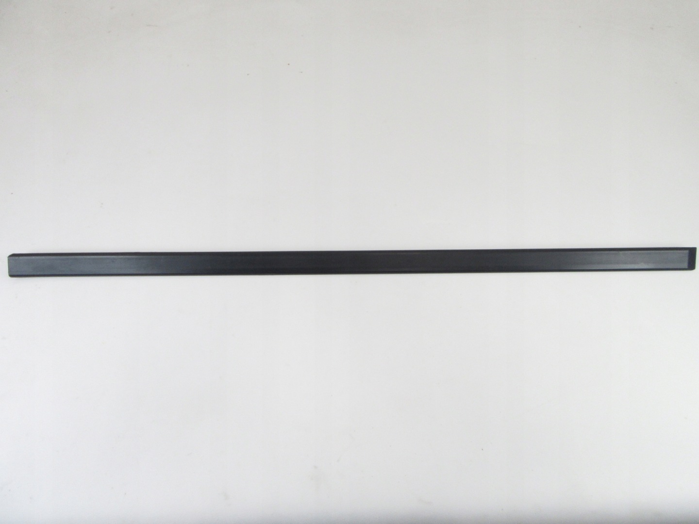 moulding door right front BMW e39 sedan KOMBI