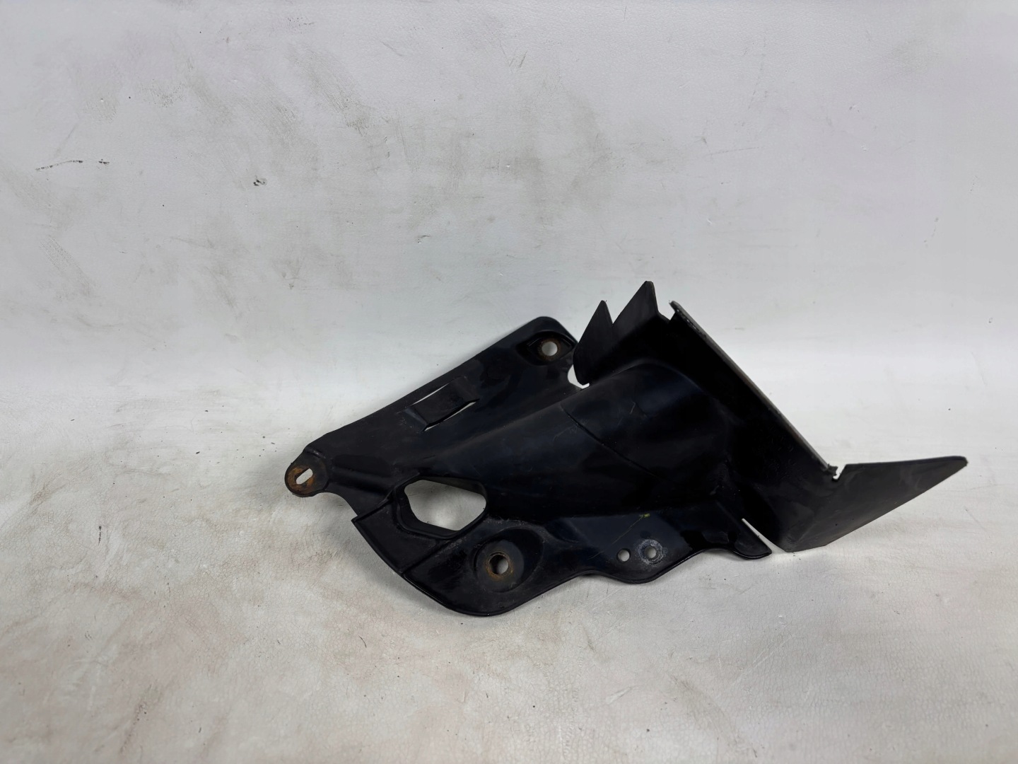 MAZDA CX5 II LIFT holder console GRILLA left front KSD4-50161