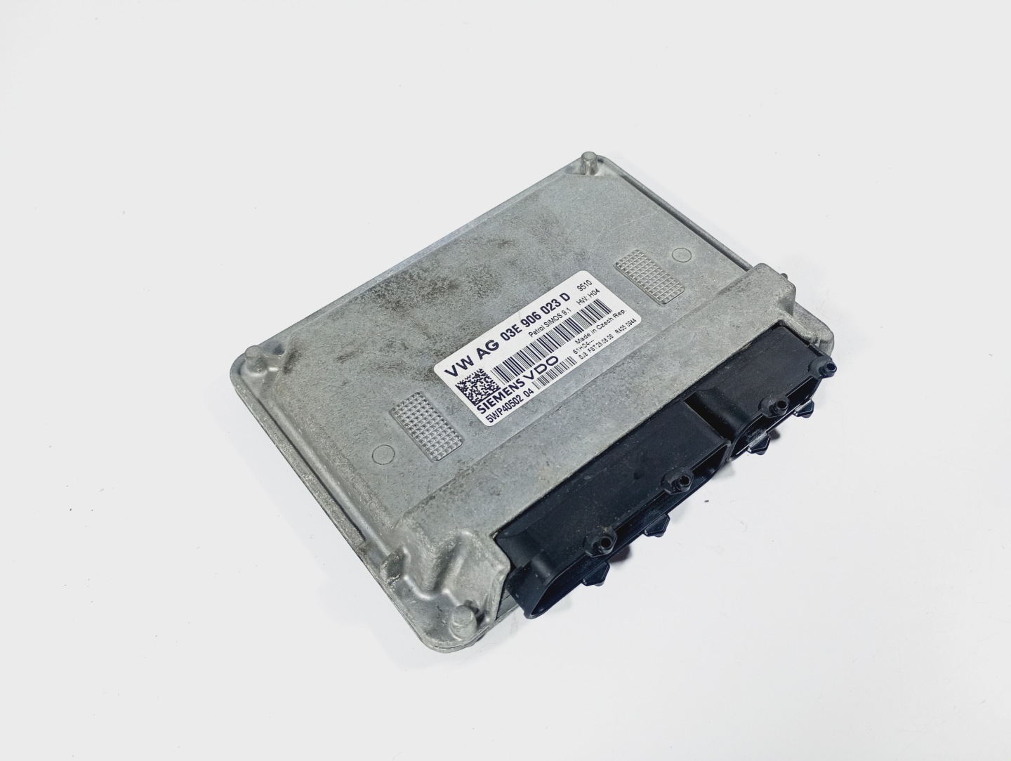 computer control unit of the engine OE 03E906023D VW Polo 4 IV 9N 02-07