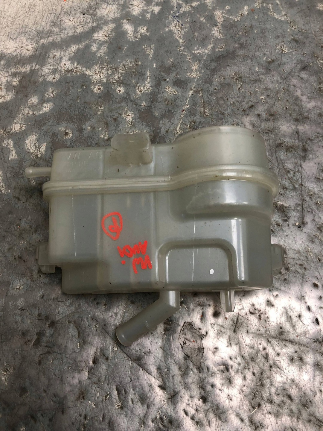 Réservoir eau VW SKODA AUDI 3WA121407A