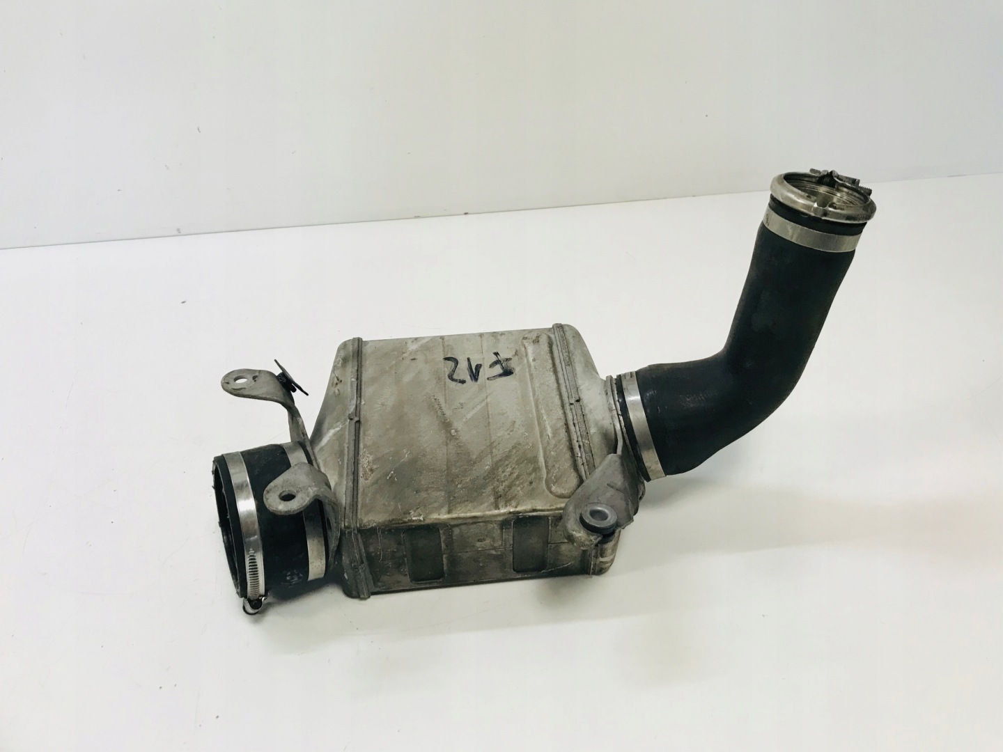 BMW F12 F13 N63 intercooler left 7575403