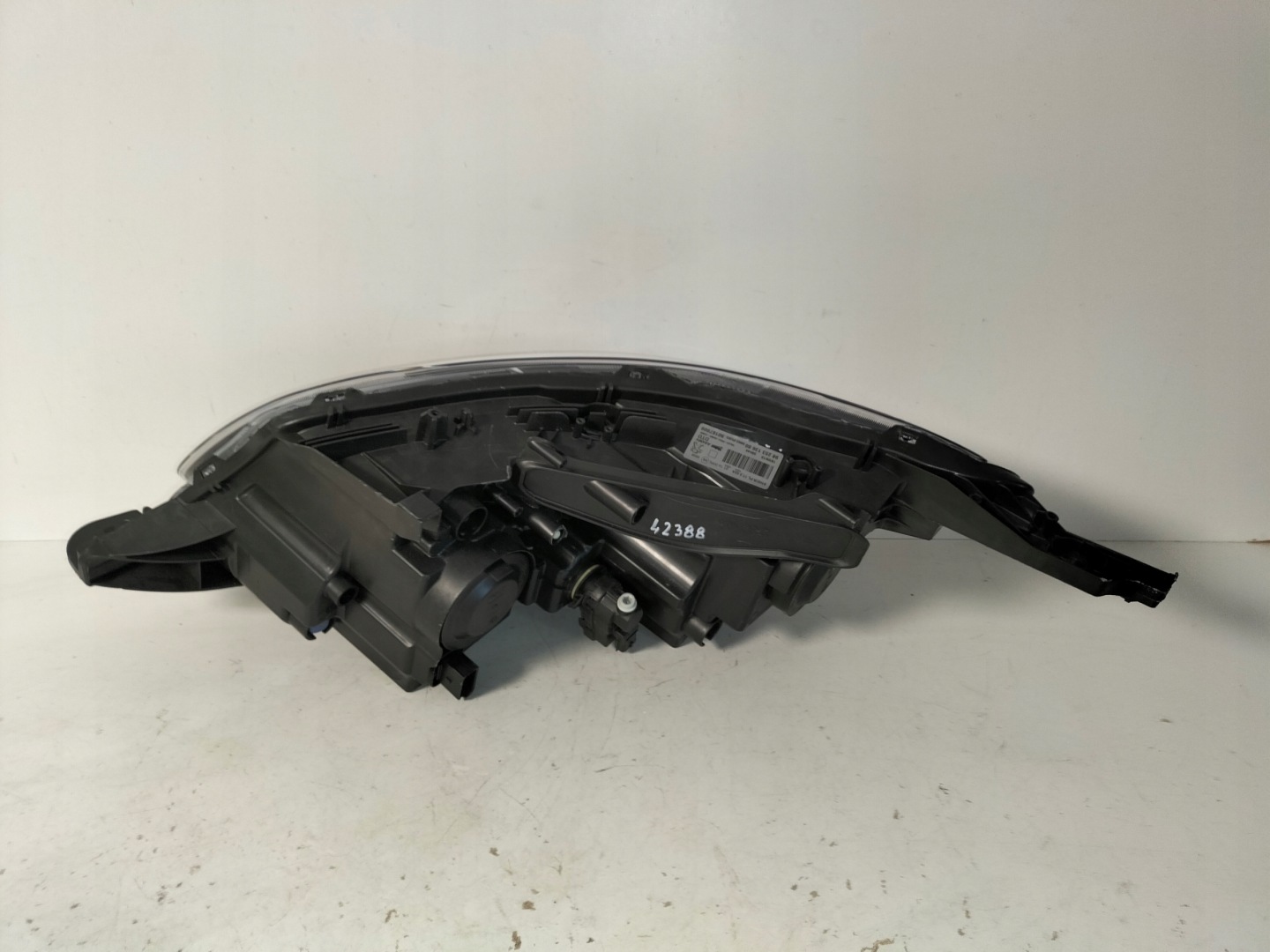 light front reflektor right PEUGEOT 2008 and LIFT 16-19