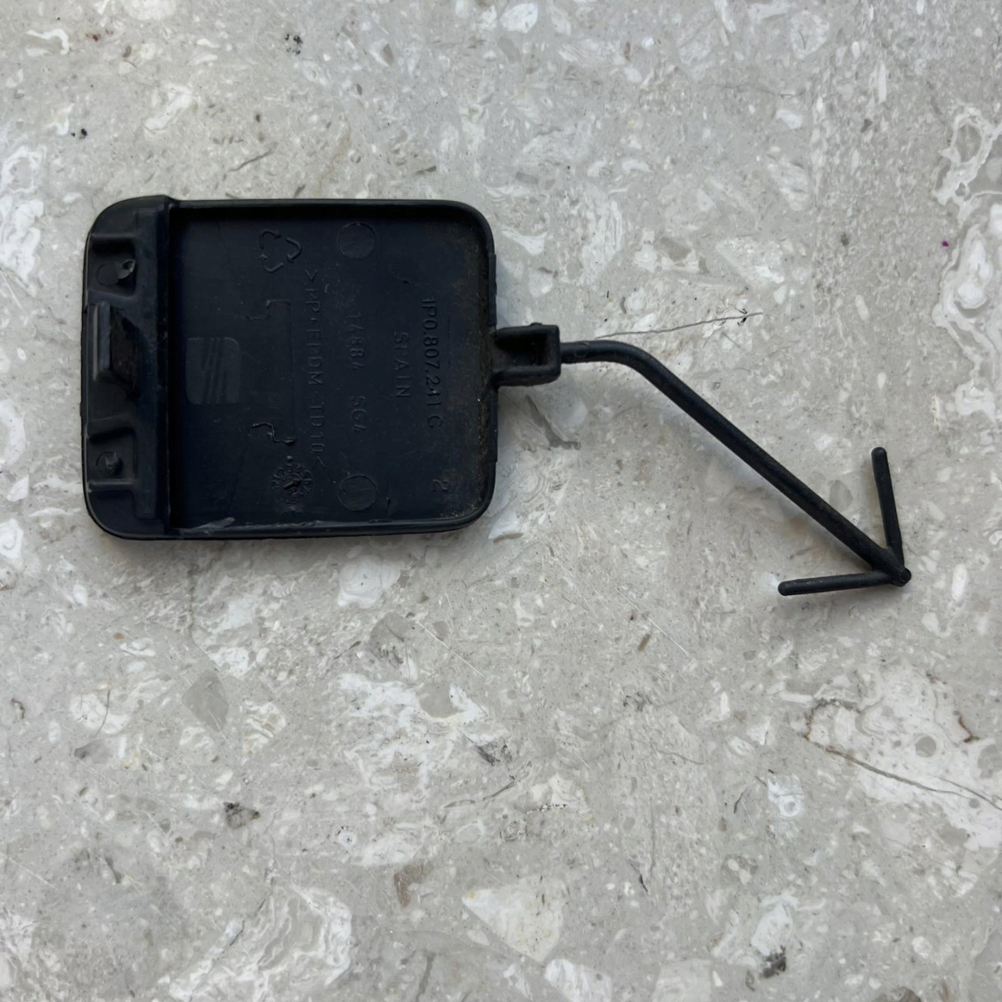 SEAT LEON II LIFT towing hook cap of a bumper bumper front front 1P0807241C