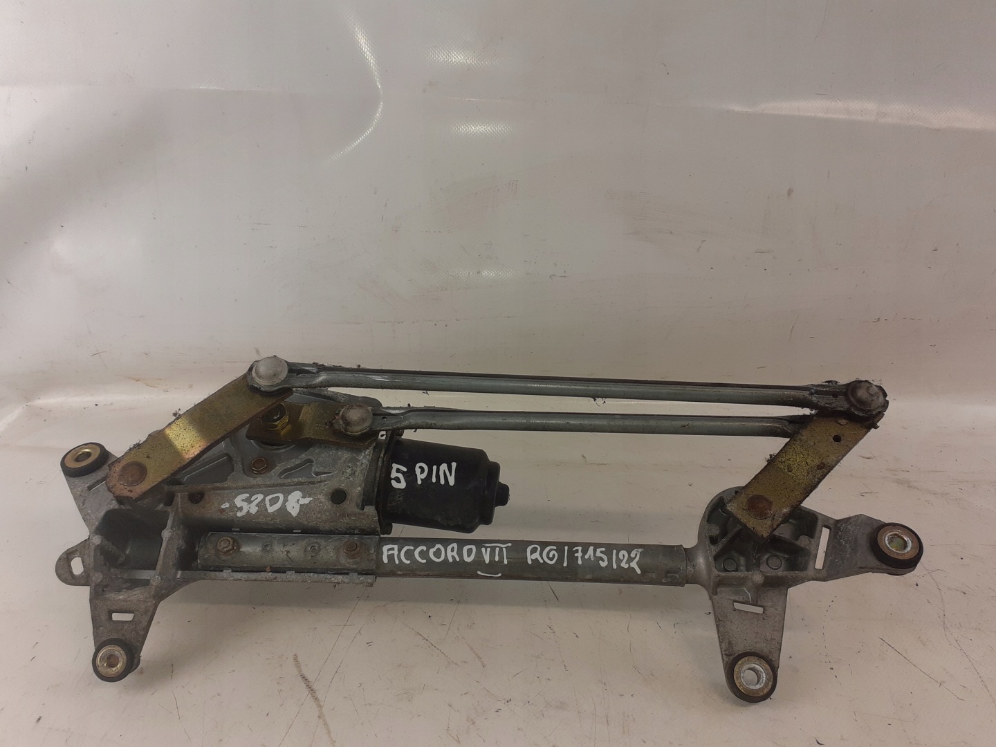 Honda Accord VII wiper mechanism front
