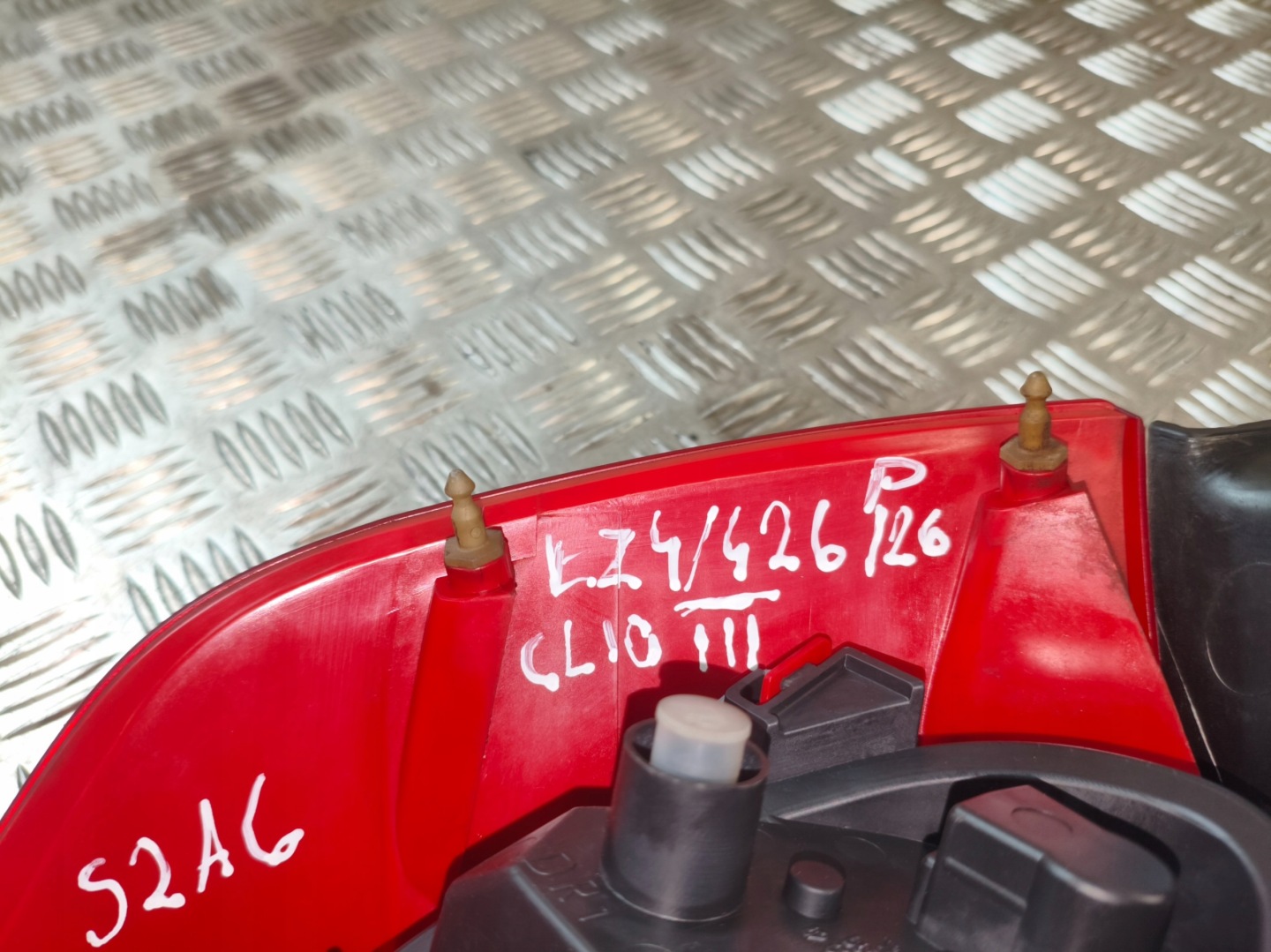 light right rear part RENAULT CLIO III 3