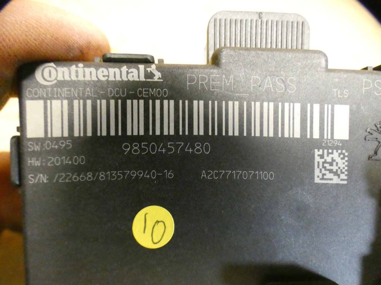 9850457580 control unit / module central of a lock DS4 II